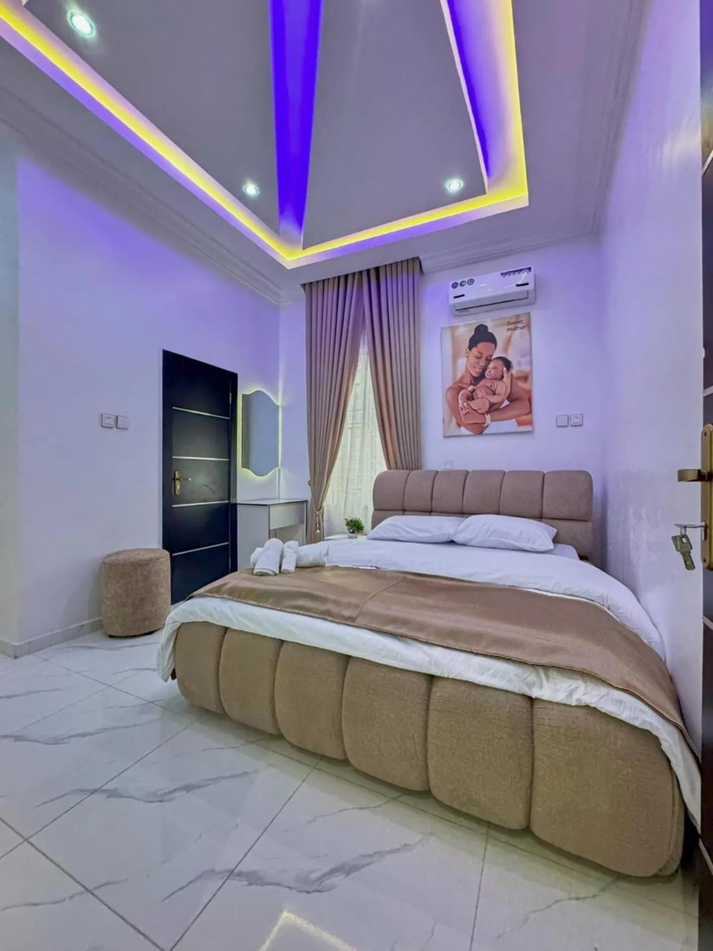 Bed in luxury 3bed rooms villa duplex lekki nigeria