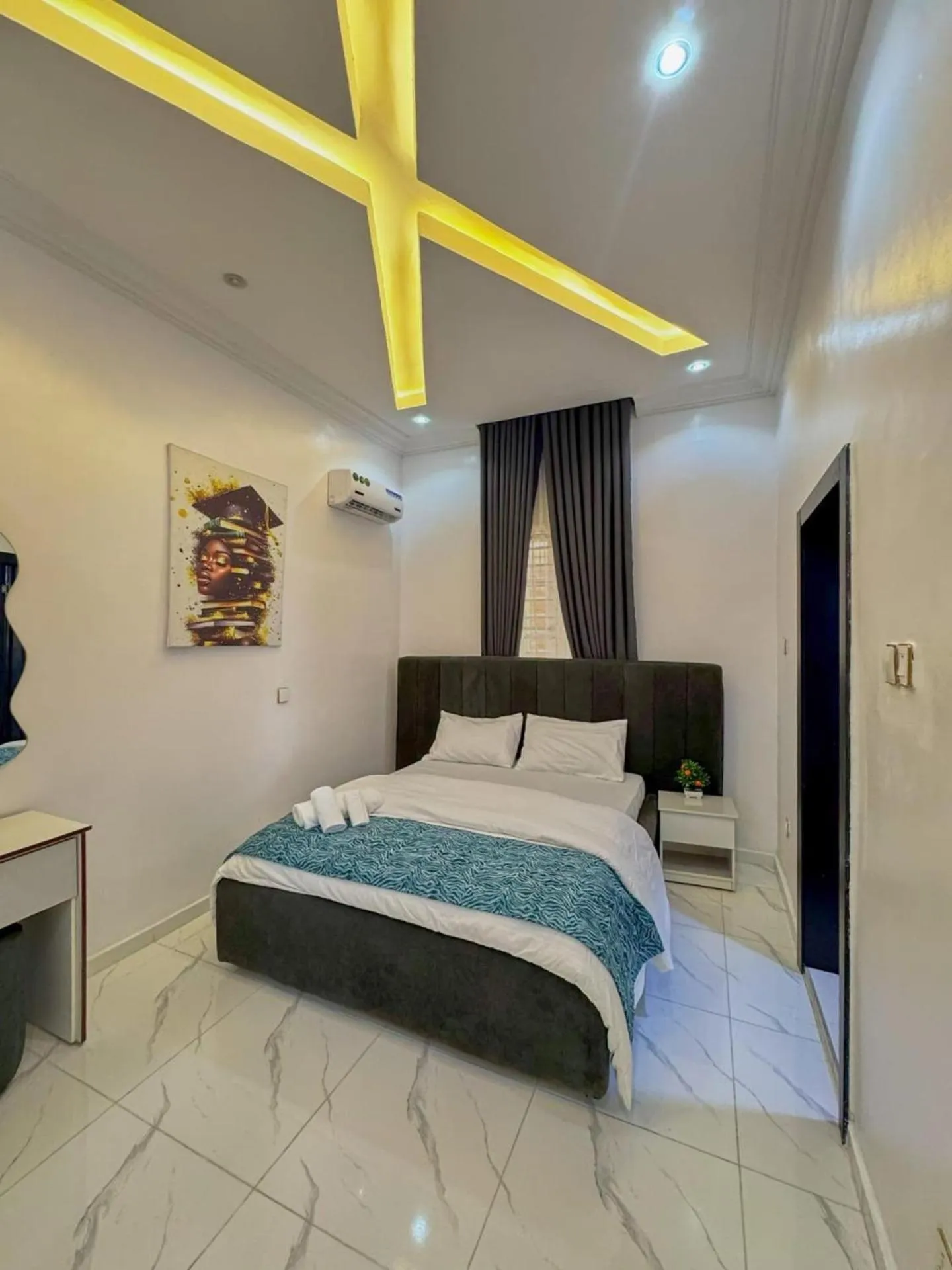 Bed in luxury 3bed rooms villa duplex lekki nigeria