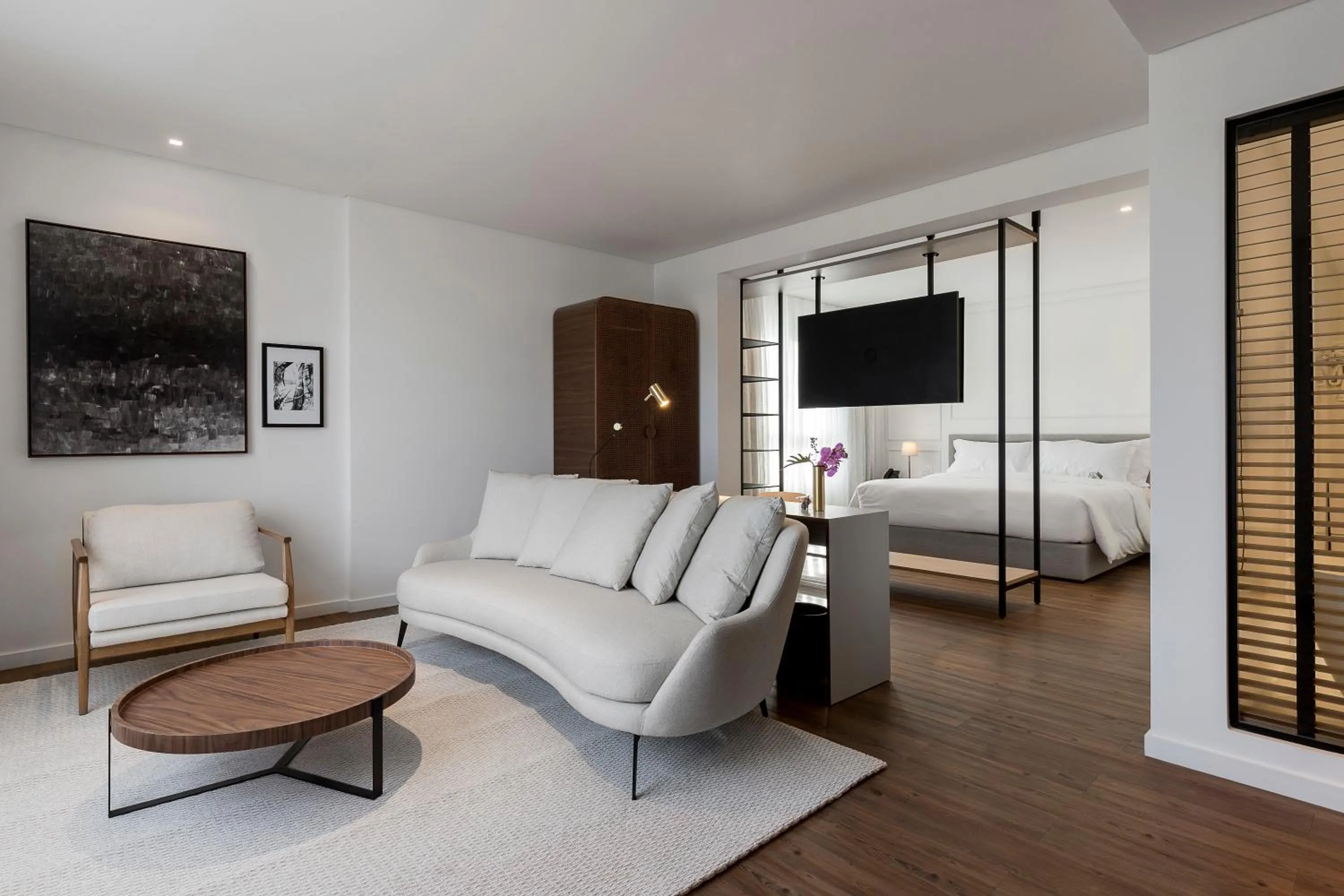 Communal lounge/ TV room in K-Platz Hotel