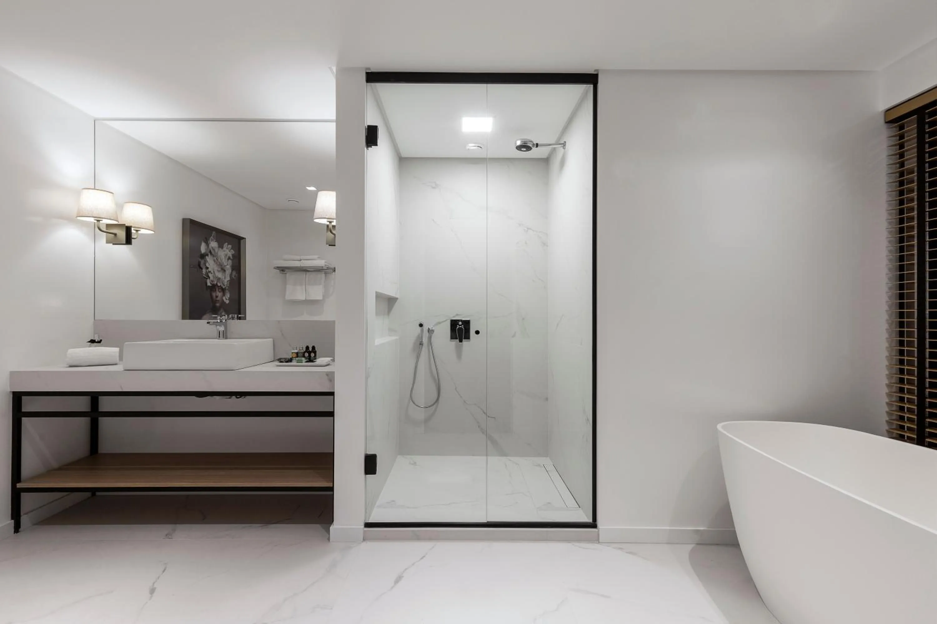 Shower in K-Platz Hotel