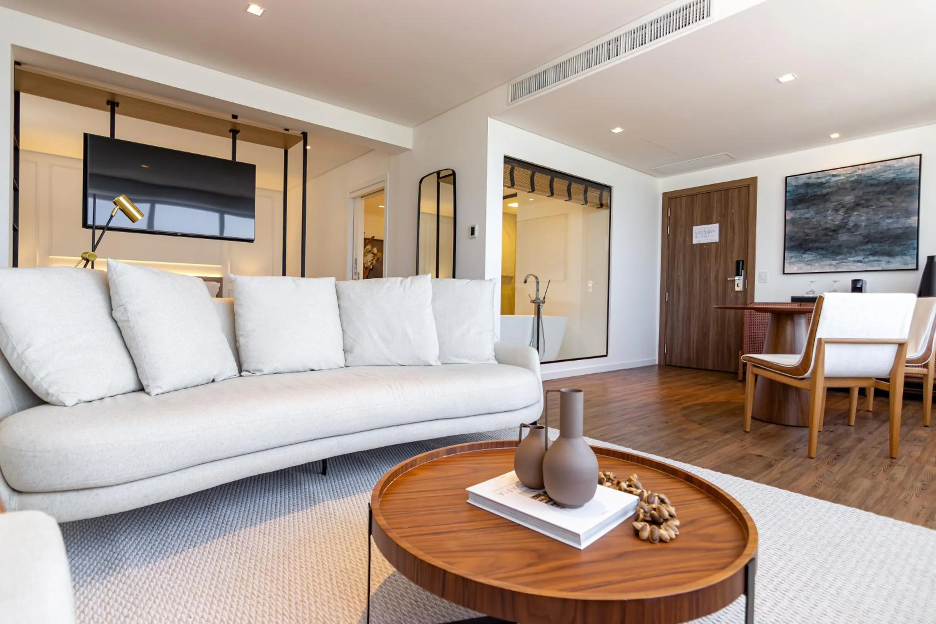 TV and multimedia in K-Platz Hotel