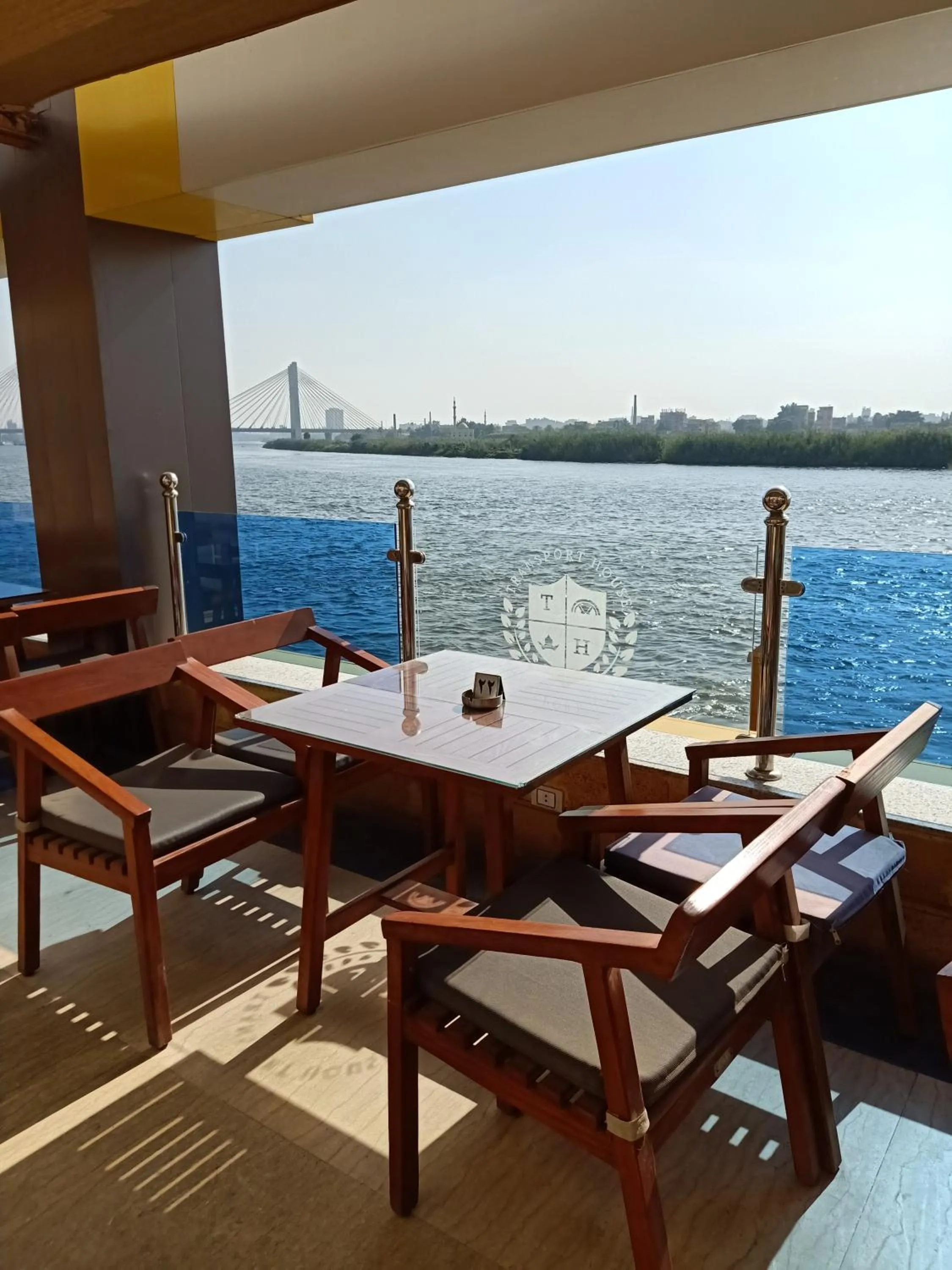 Restaurant/places to eat in Nile Transport Hotel