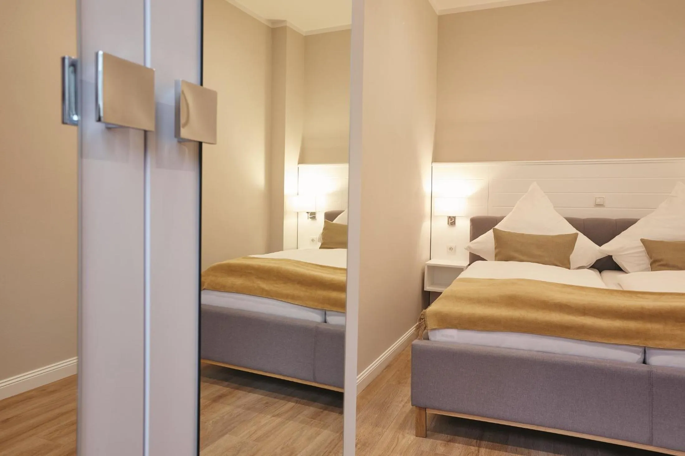 Bedroom, Bed in Zum Landsberger Hof