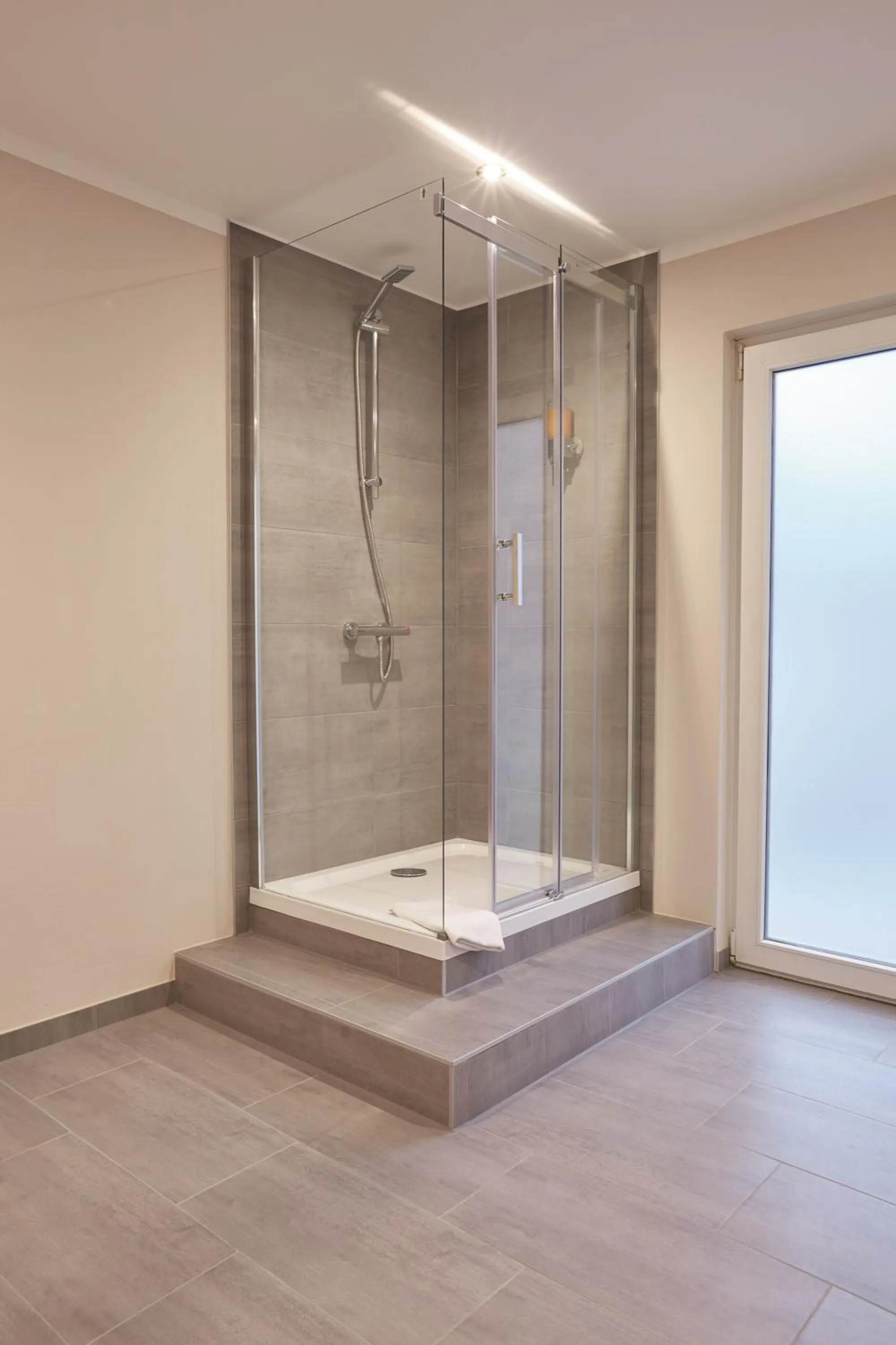 Bathroom in Zum Landsberger Hof