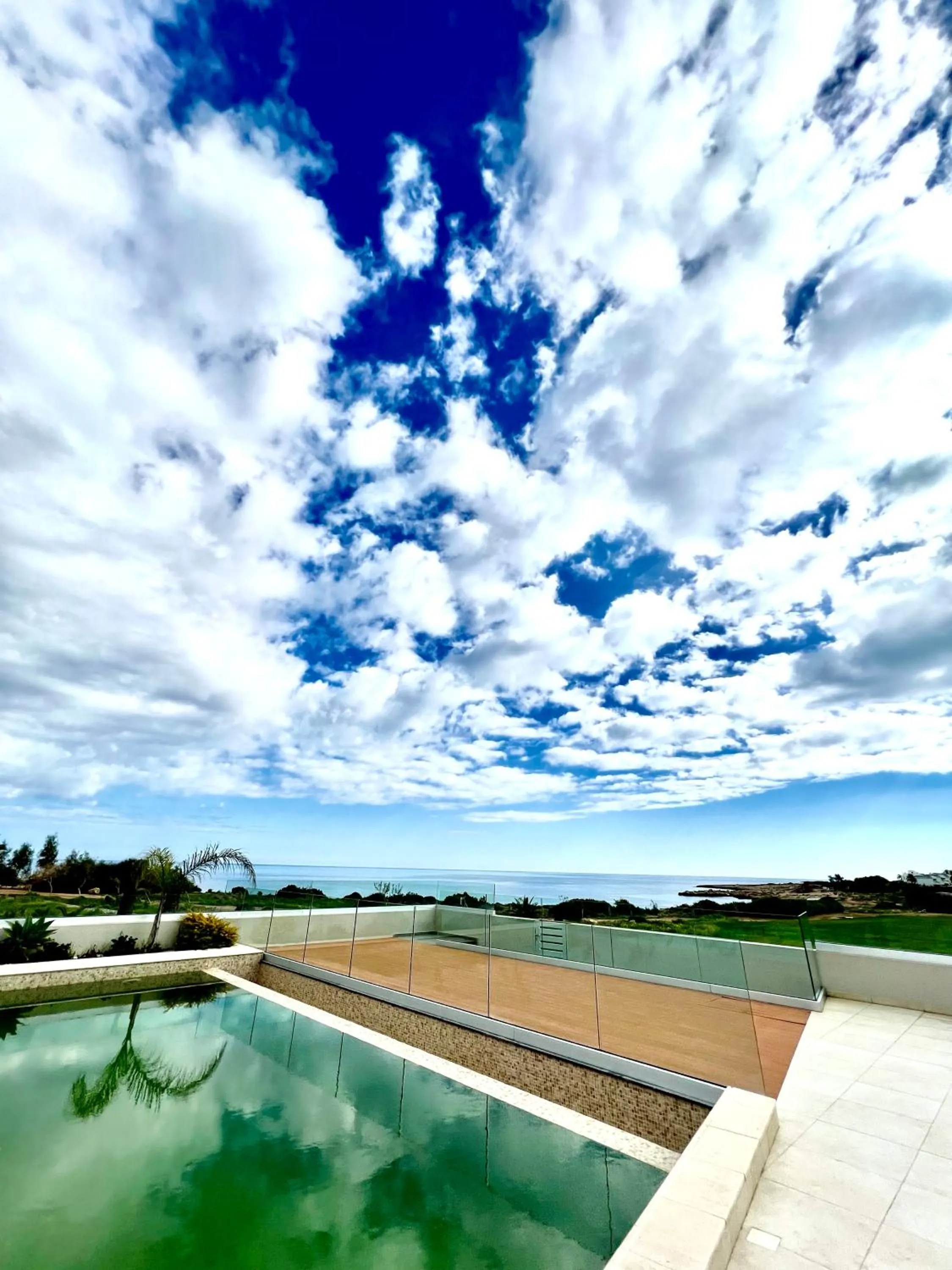 Day in Emerald Suites