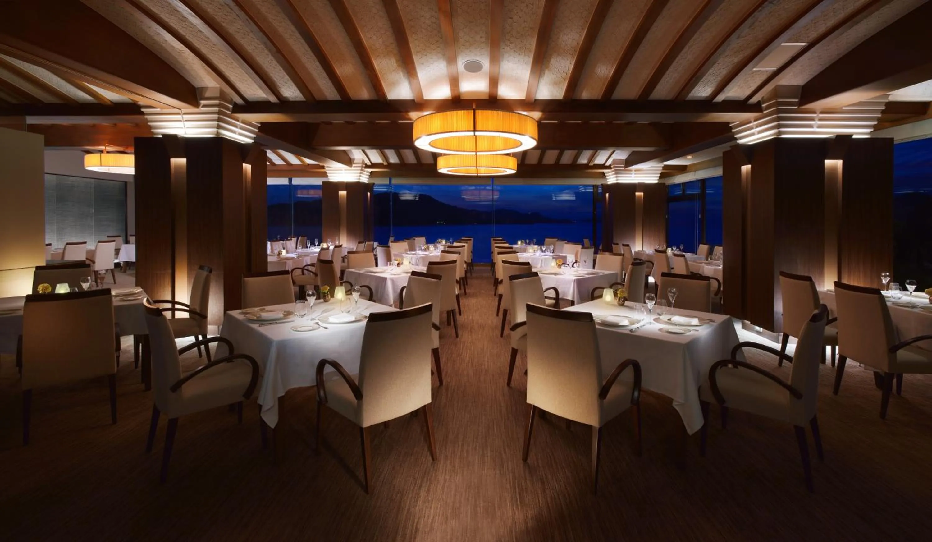 Restaurant/places to eat in Toba International Hotel