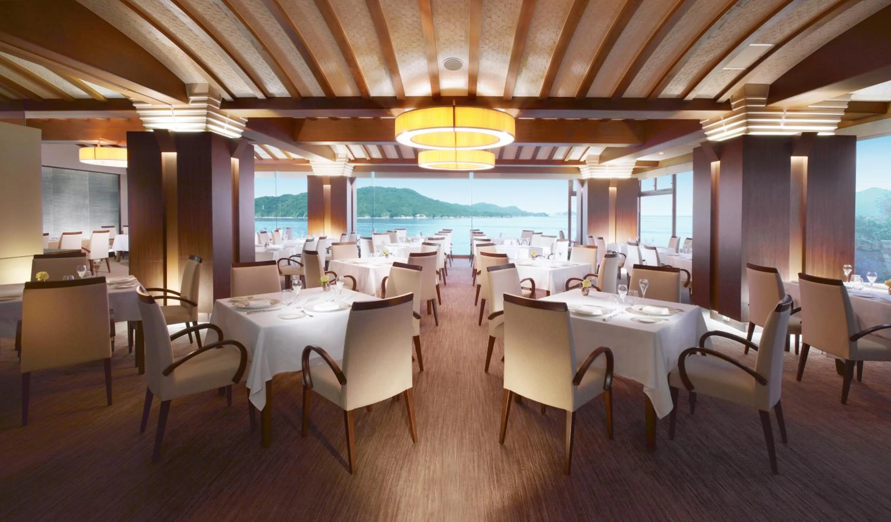 Restaurant/places to eat in Toba International Hotel