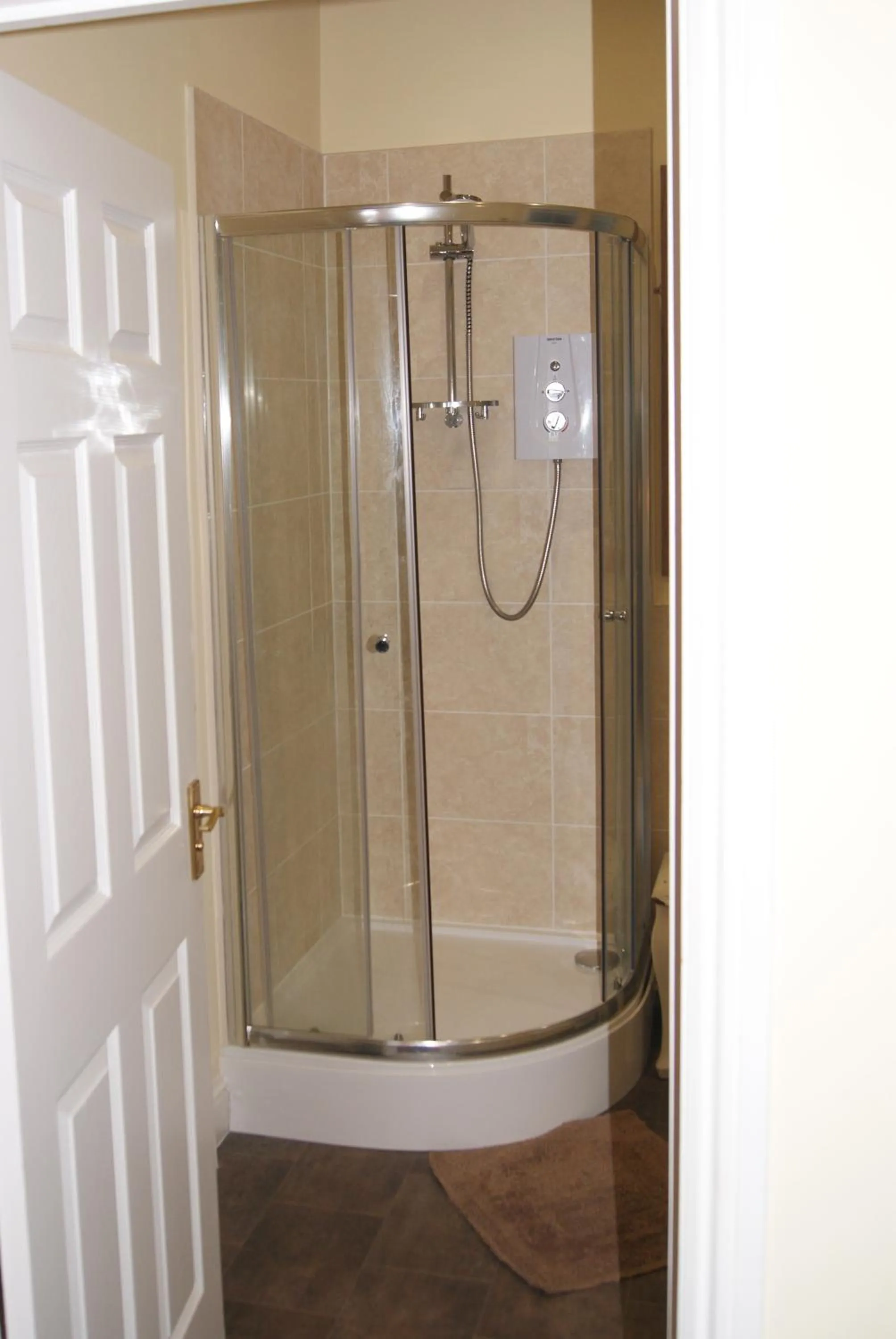 Shower in Admiral MacBride