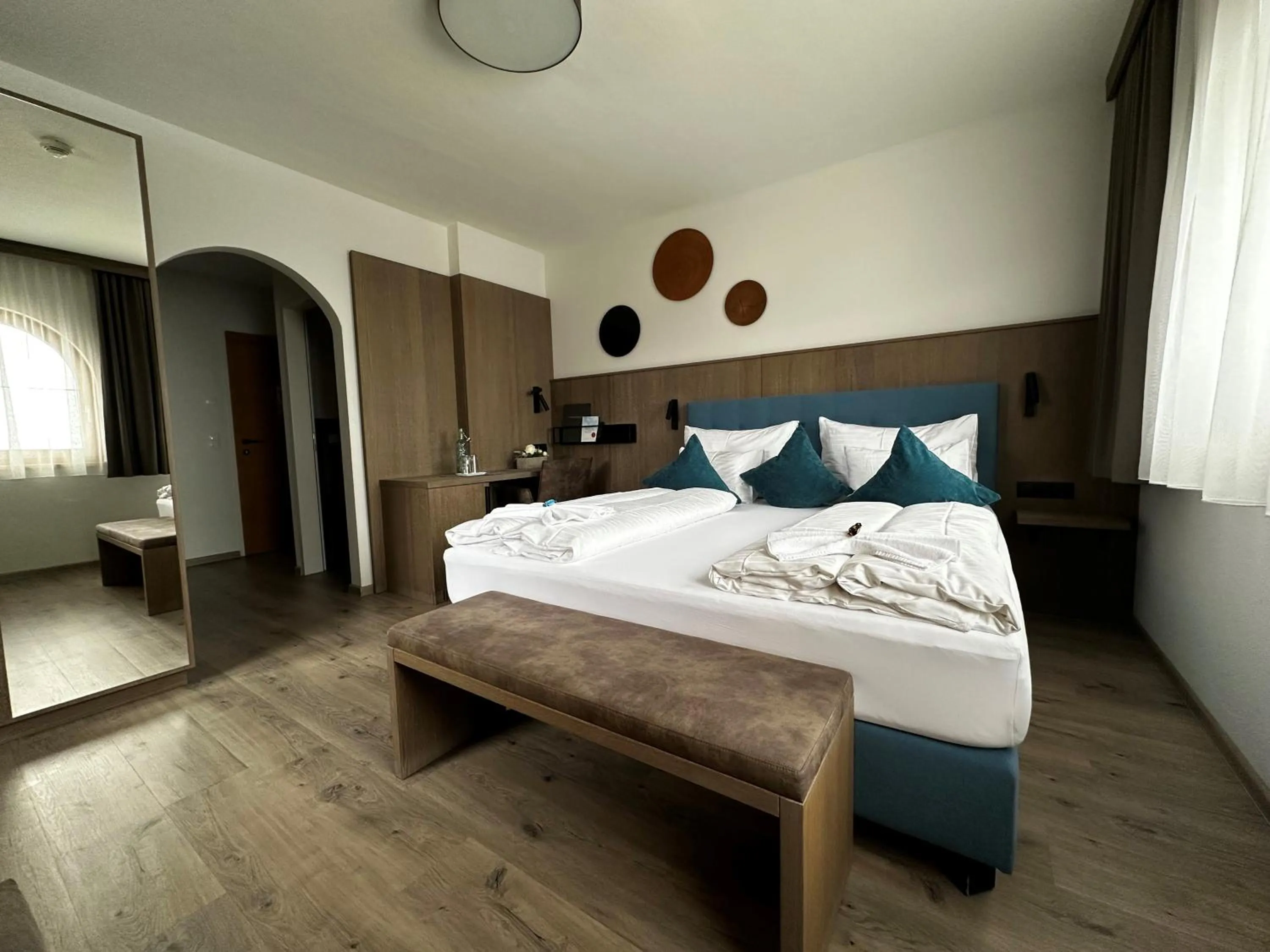 Photo of the whole room, Bed in Der Burgfellnerhof - Adults Only