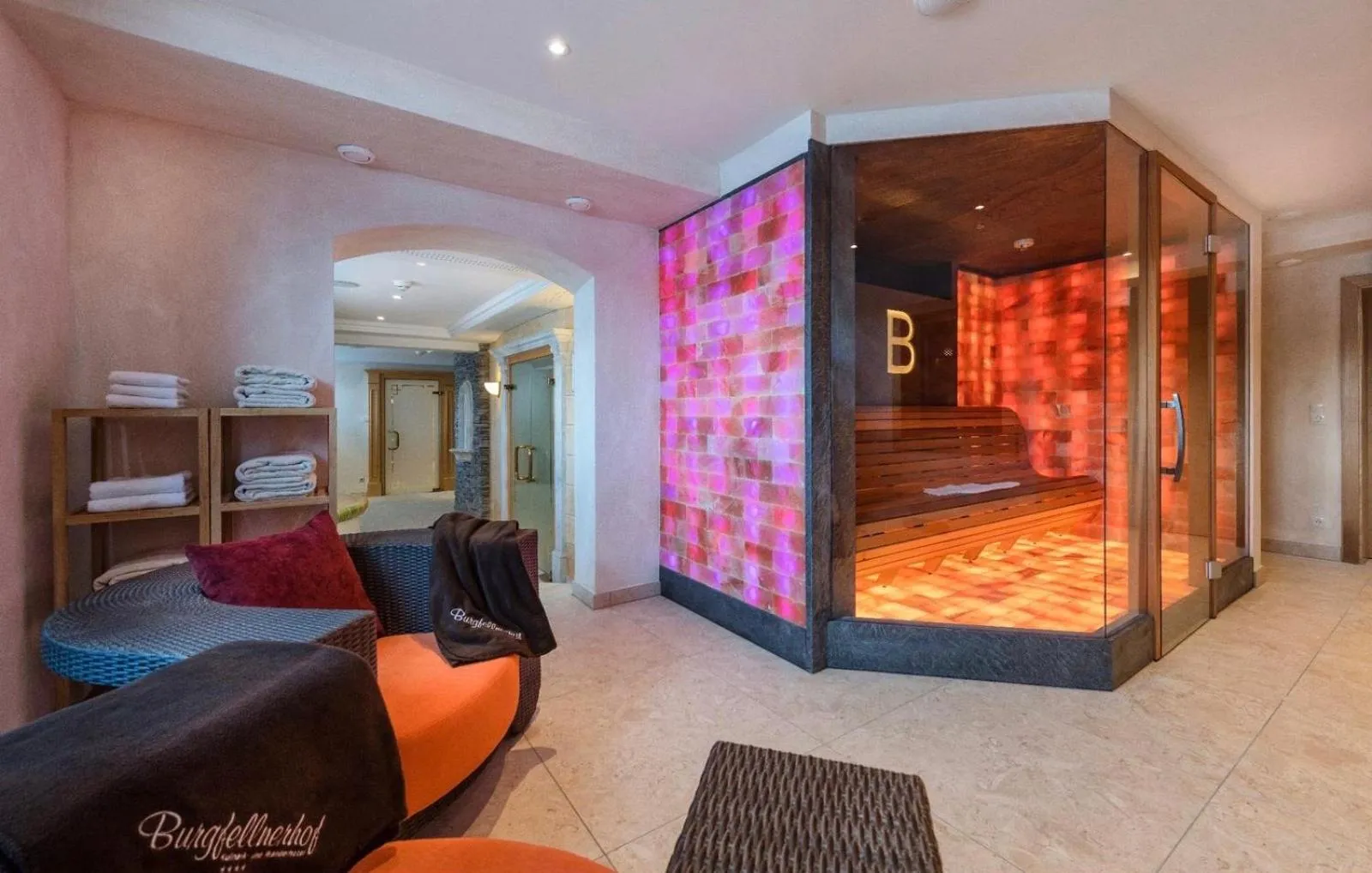 Sauna, Bed in Der Burgfellnerhof - Adults Only