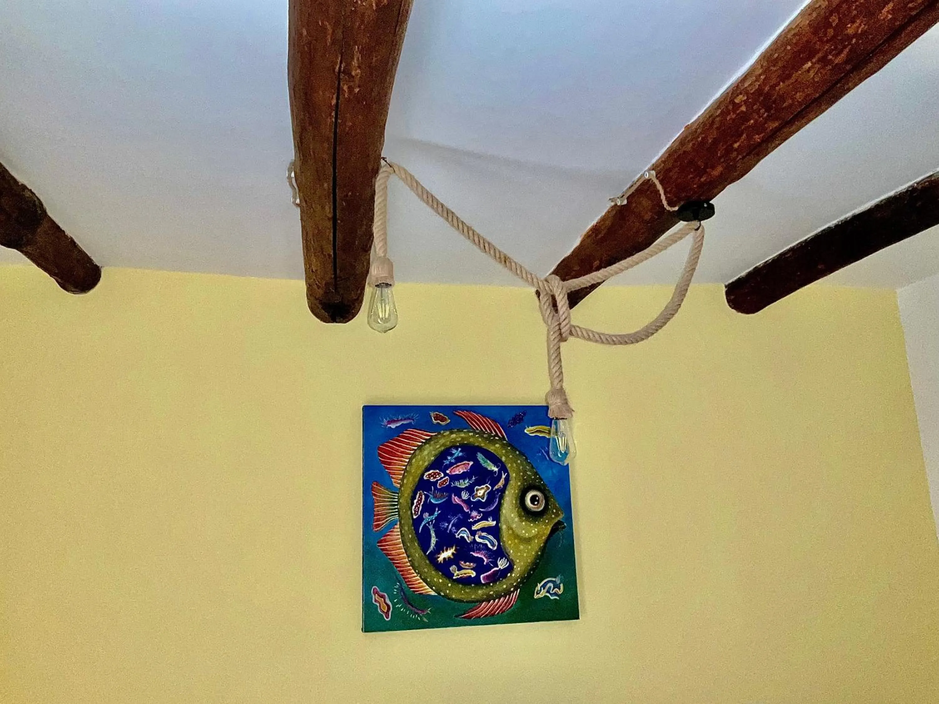 Decorative detail in 'A Room de' Scugnizzi