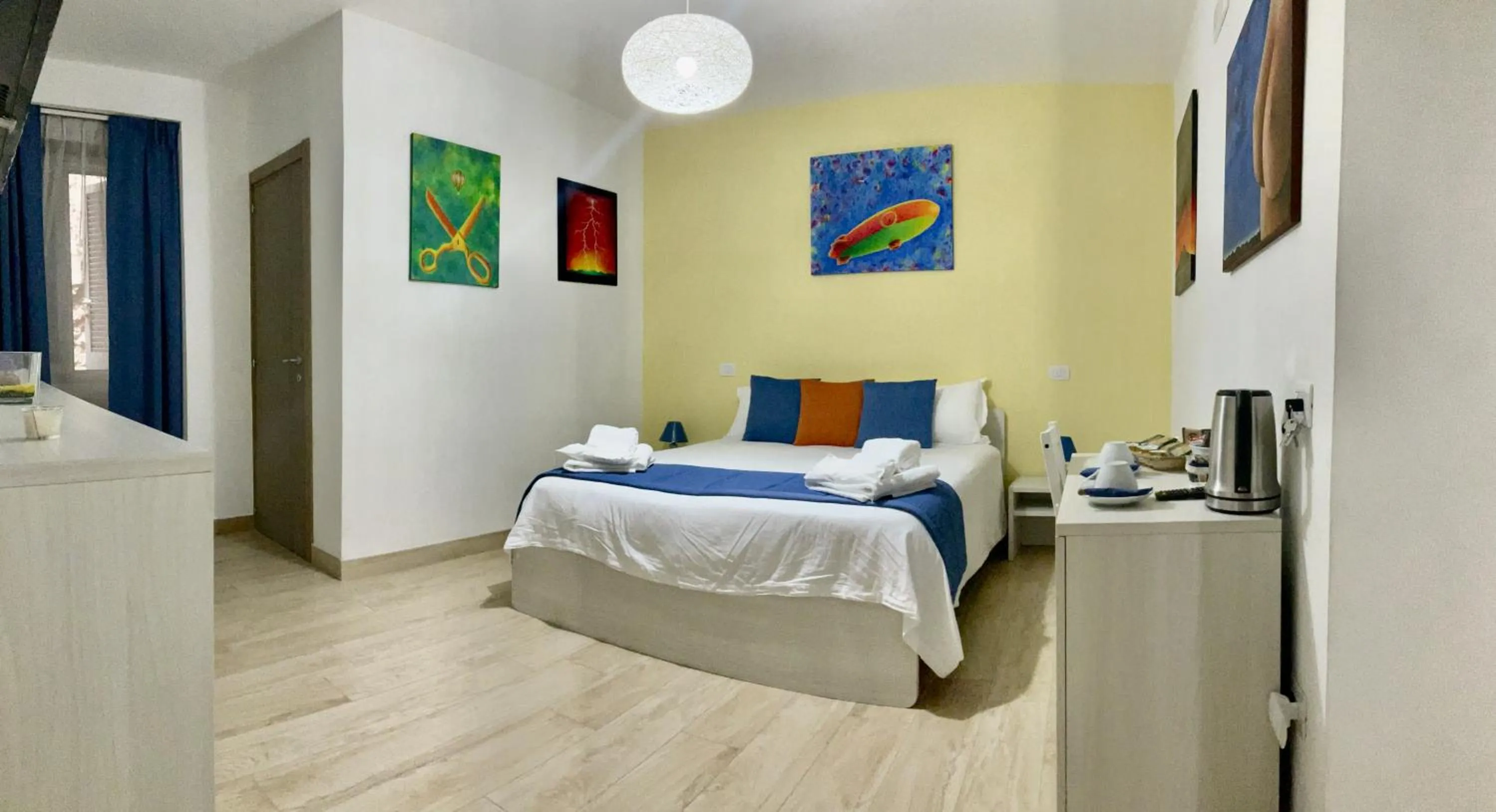 Breakfast, Bed in 'A Room de' Scugnizzi