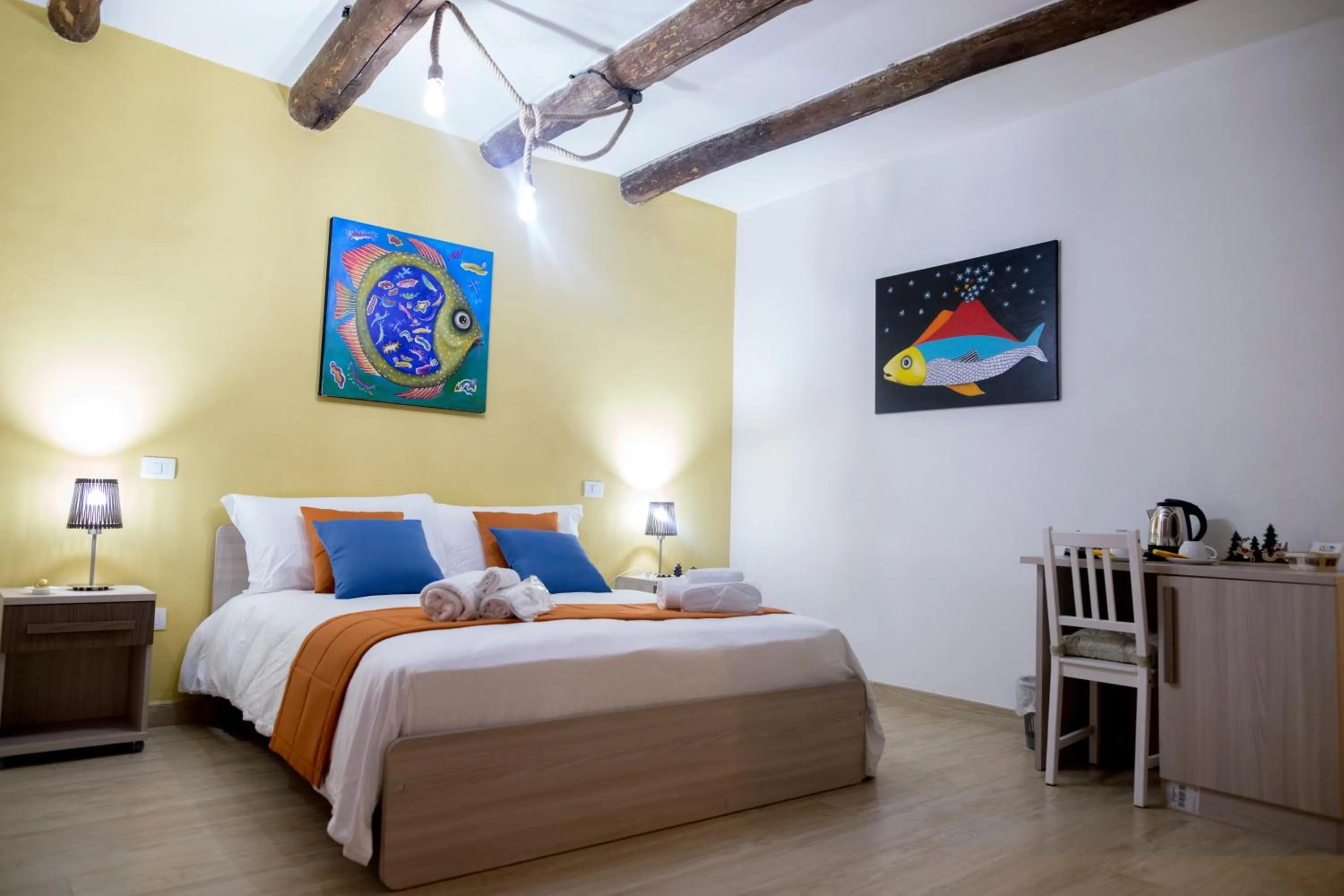 Bedroom, Bed in 'A Room de' Scugnizzi