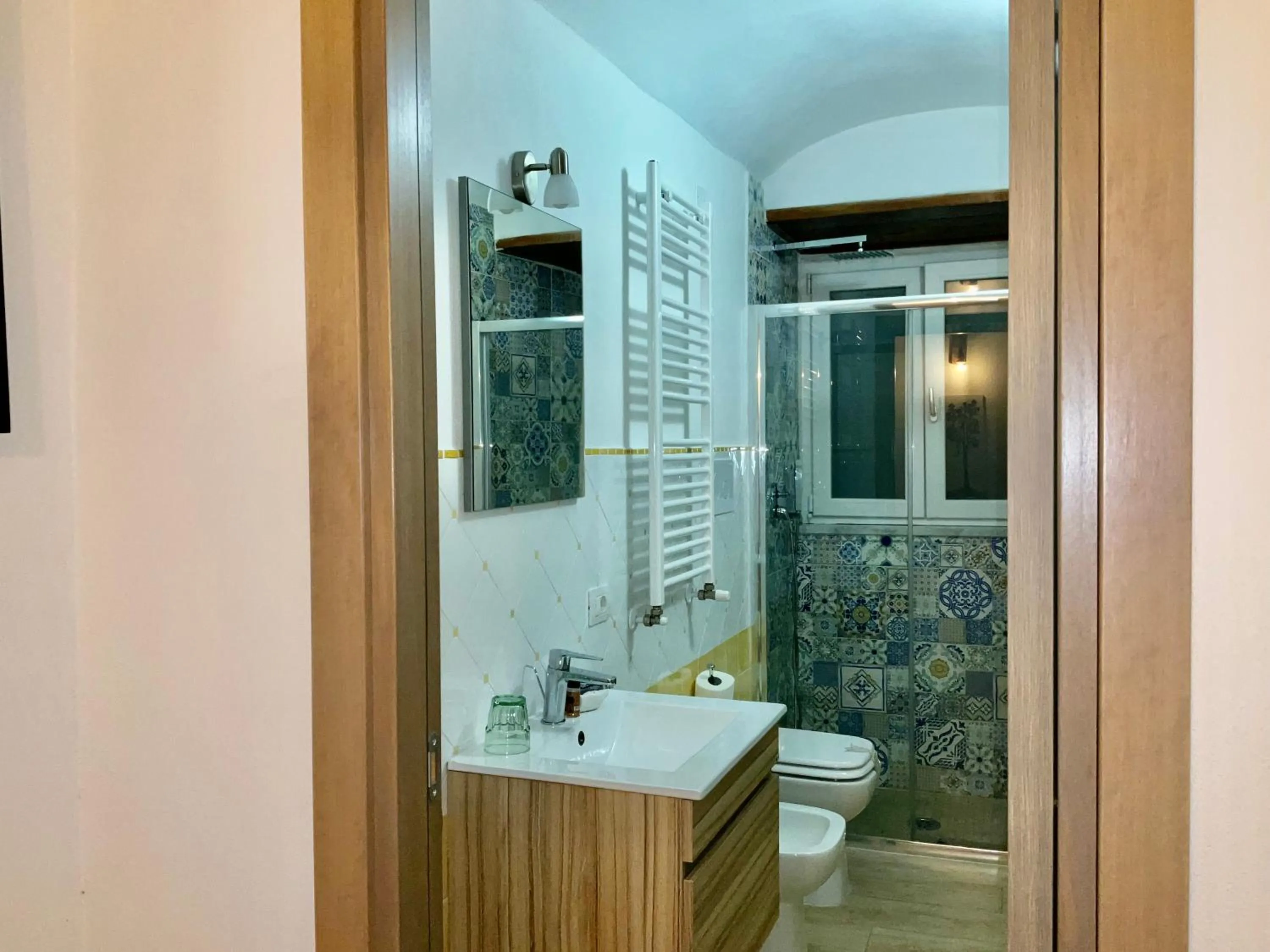 Bathroom in 'A Room de' Scugnizzi