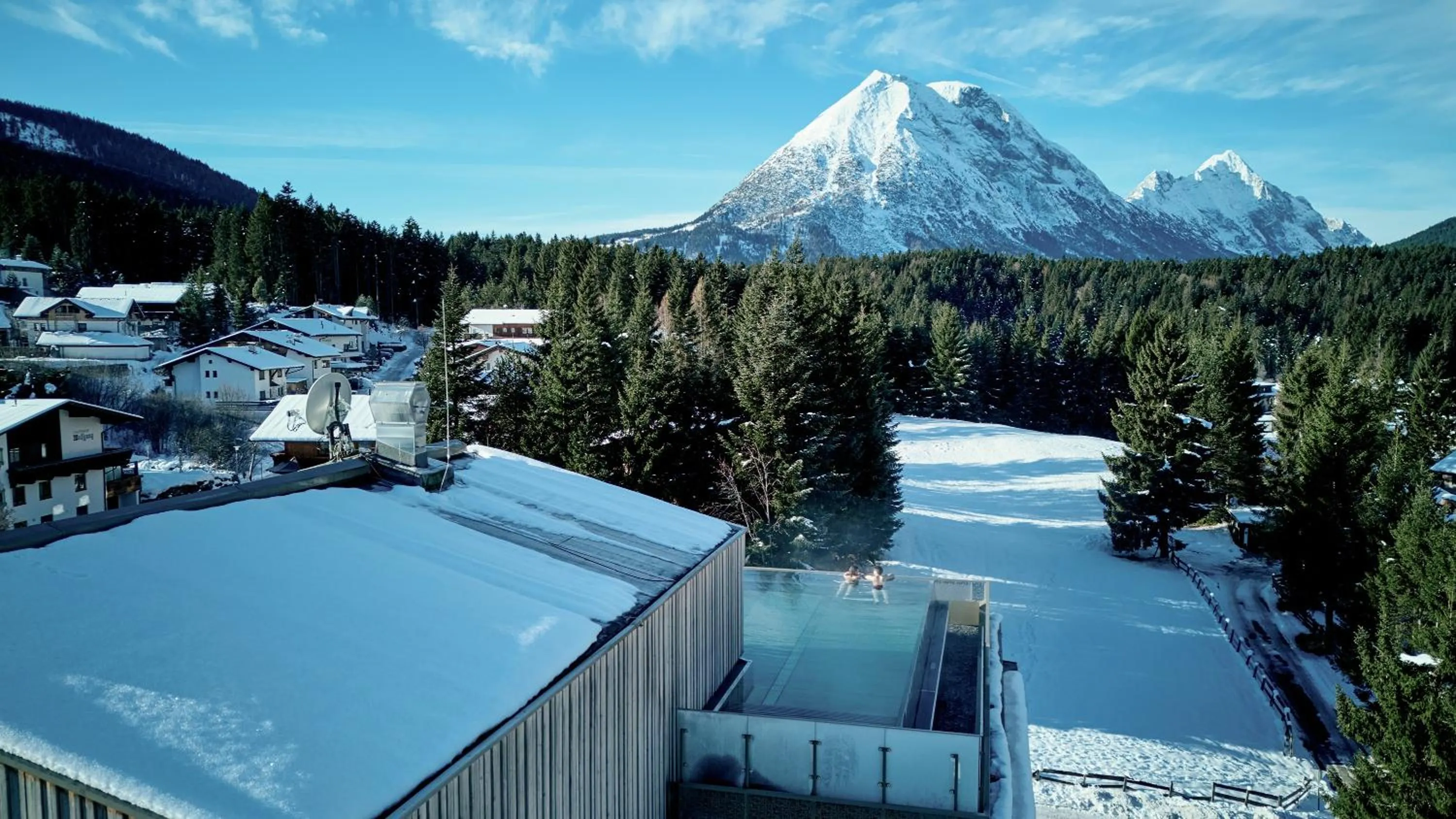 Swimming pool in Hotel Kristall - Adults only