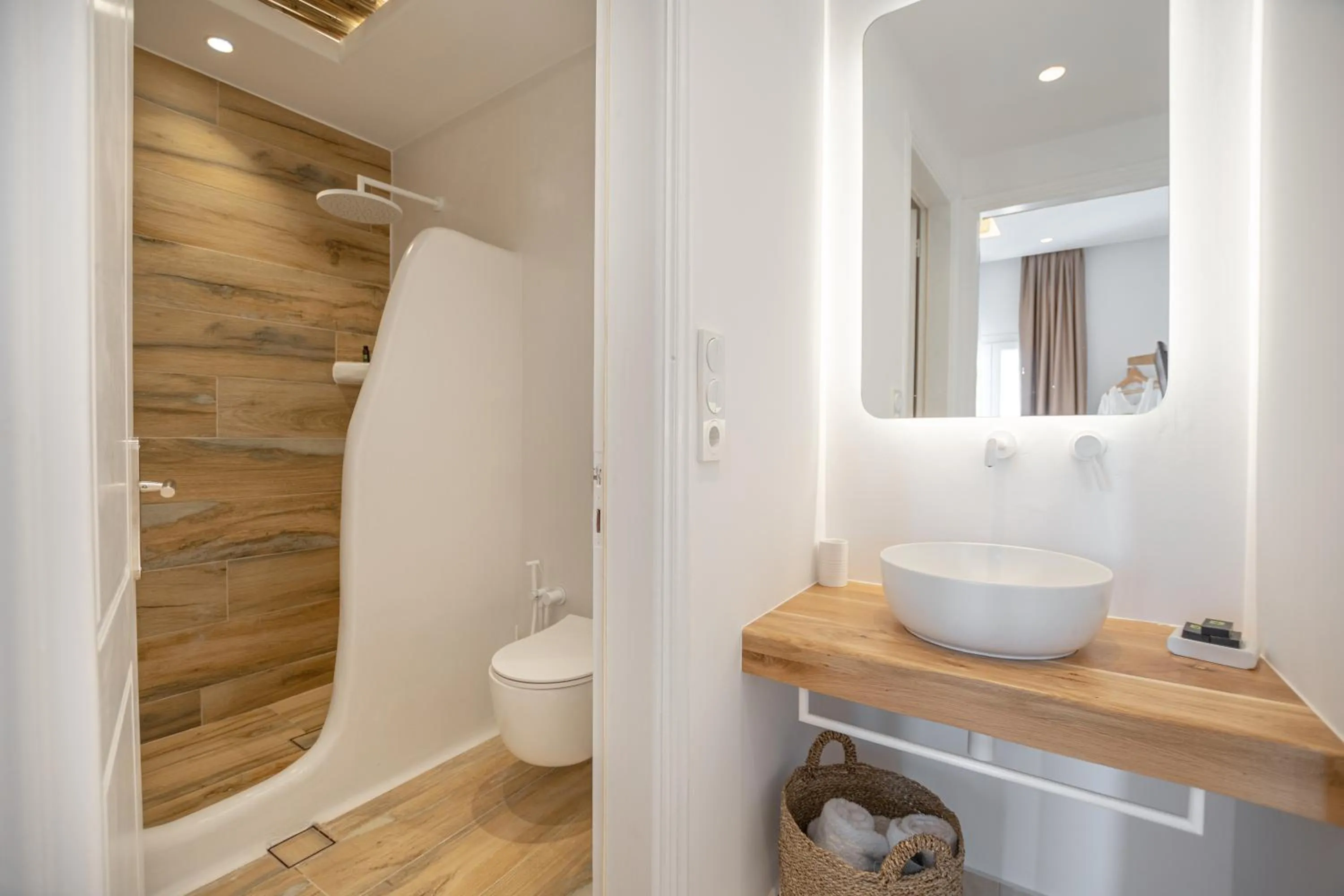 Shower in Almiriki Naxos Beachside Living