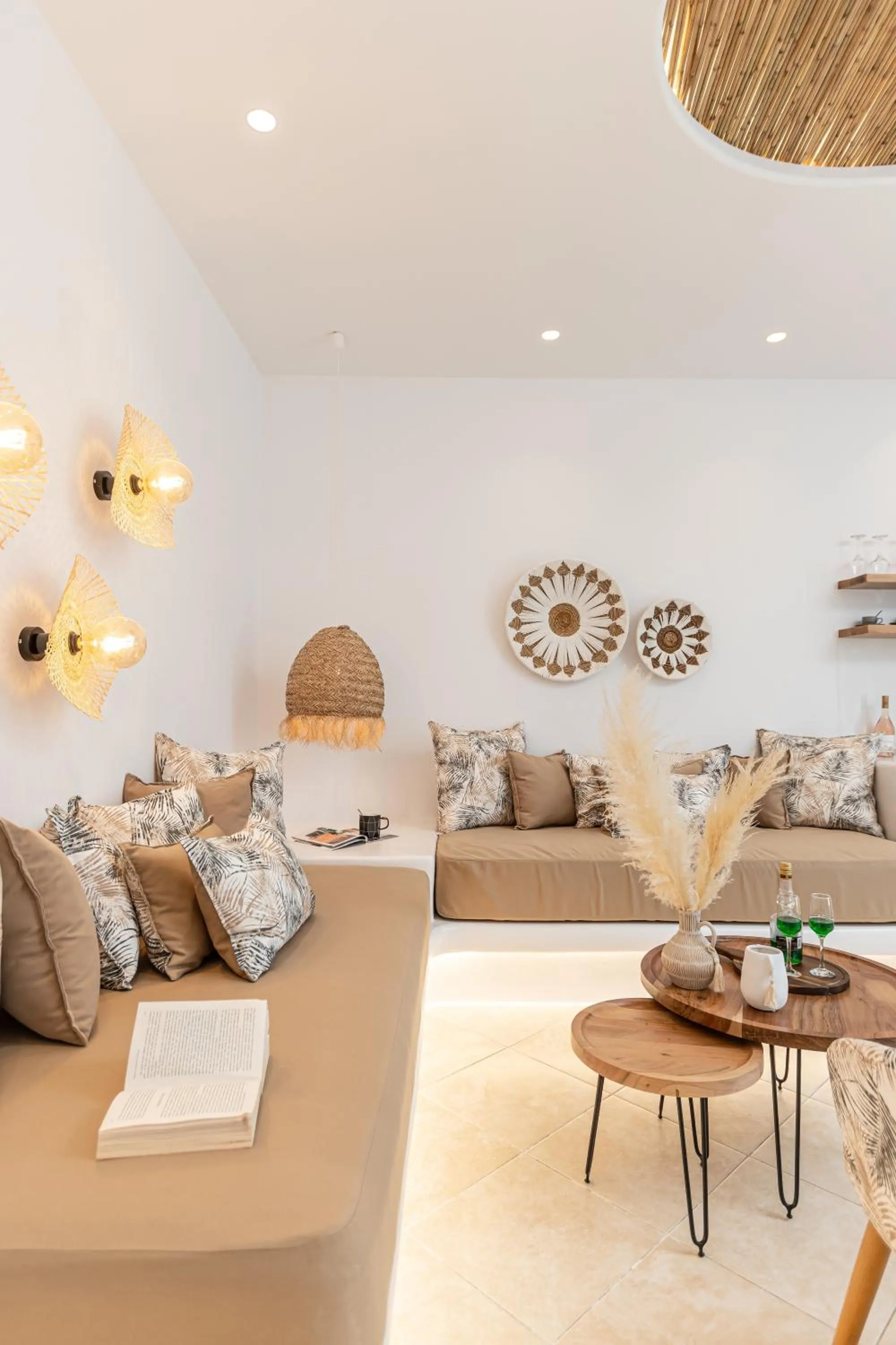 Restaurant/places to eat in Almiriki Naxos Beachside Living