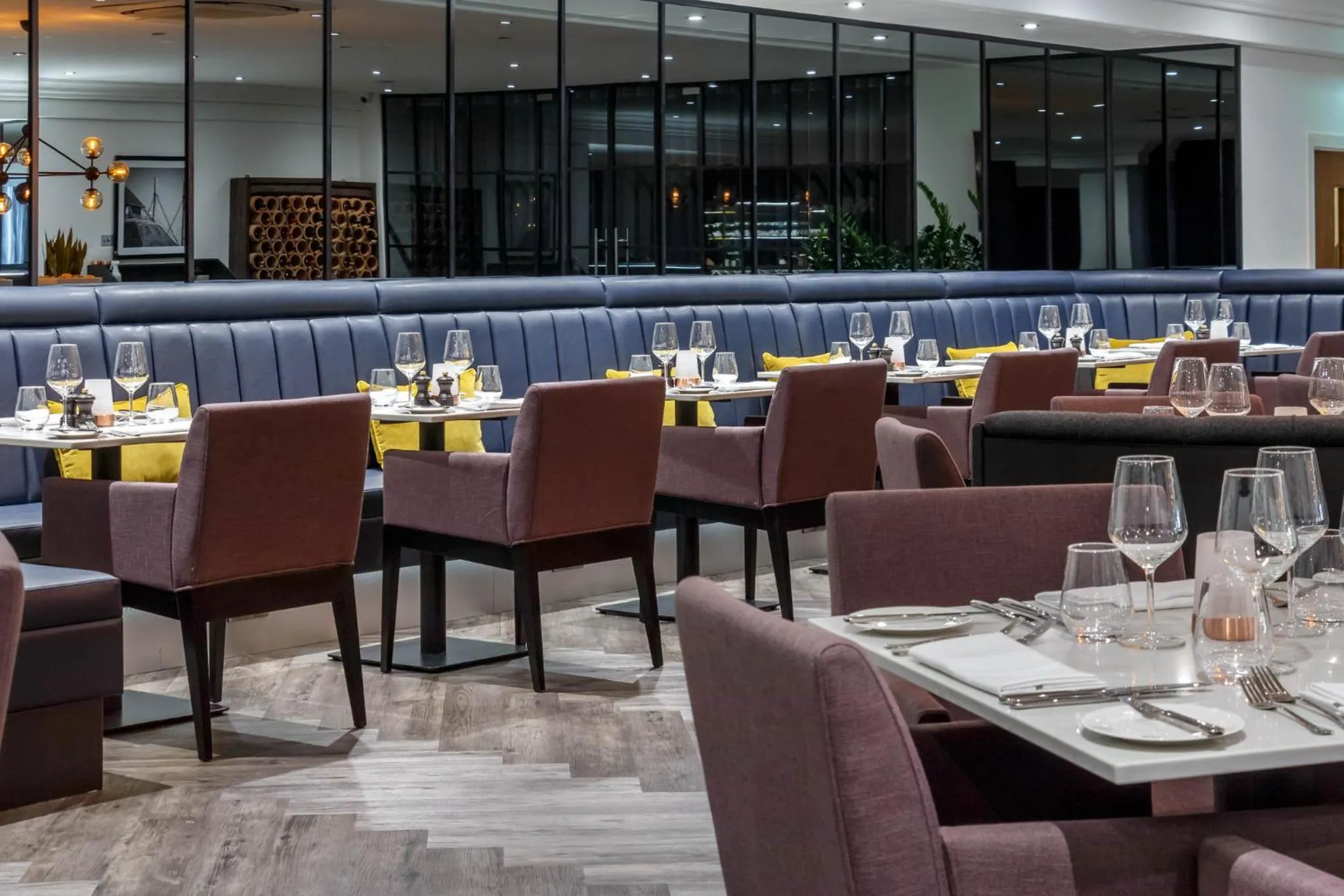 Restaurant/places to eat in Garner Hotel Preston Samlesbury by IHG