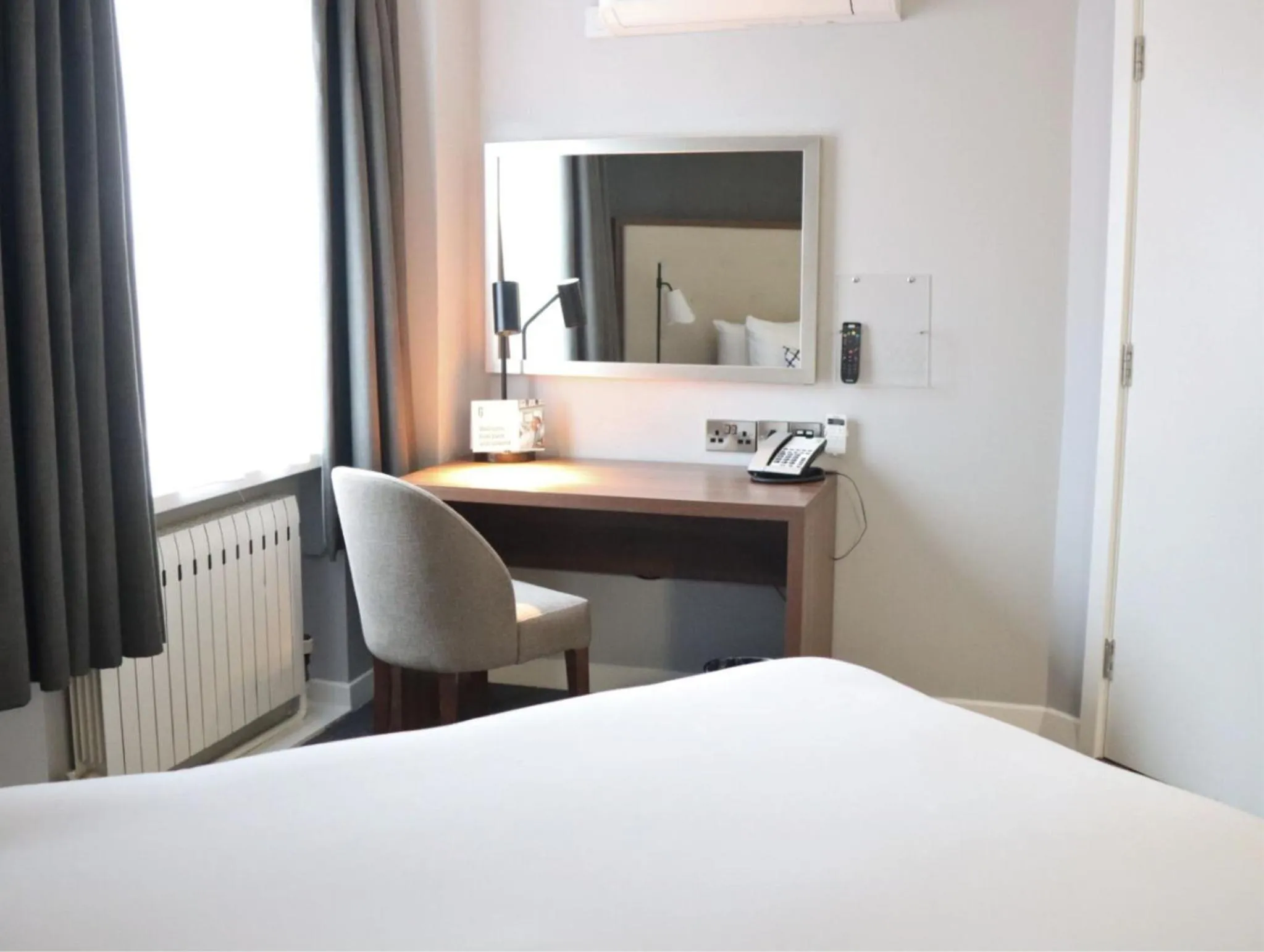 Photo of the whole room, Bed in Garner Hotel Preston Samlesbury by IHG