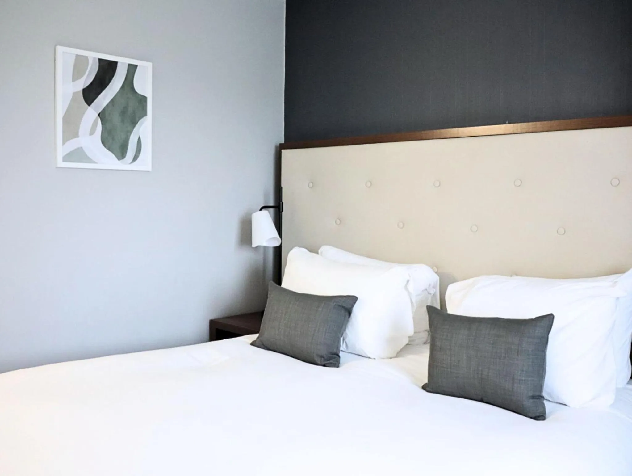 Bed in Garner Hotel Preston Samlesbury by IHG