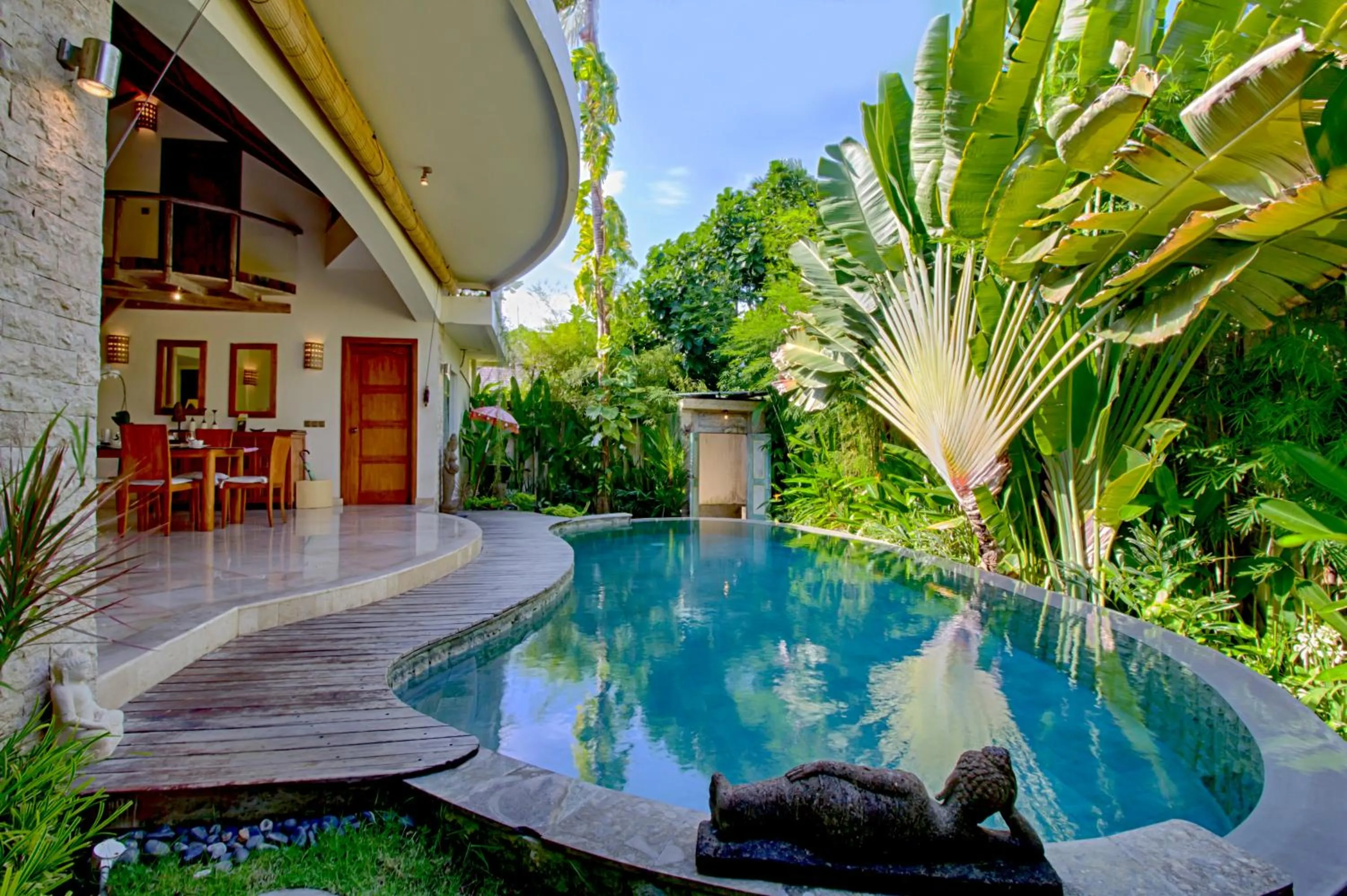 Swimming pool in Mayana Villas