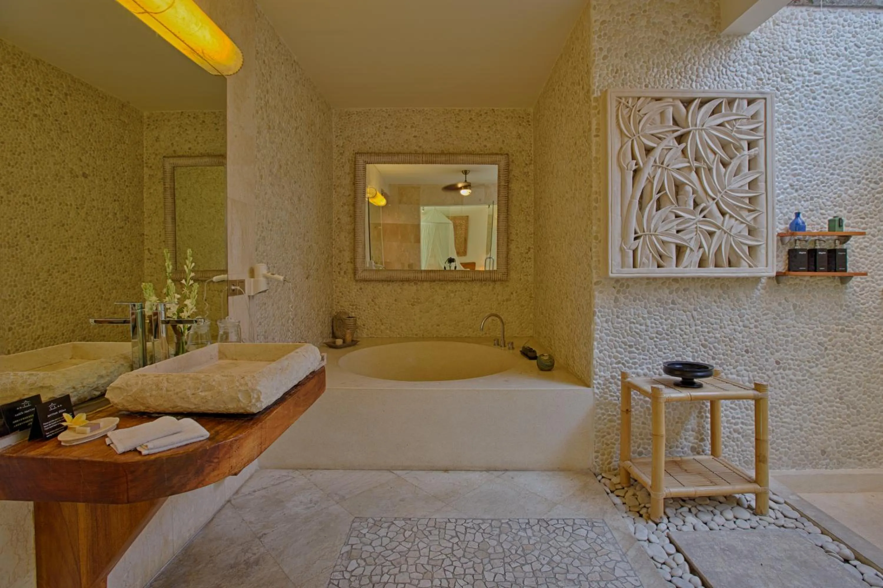 Bathroom, Bed in Mayana Villas