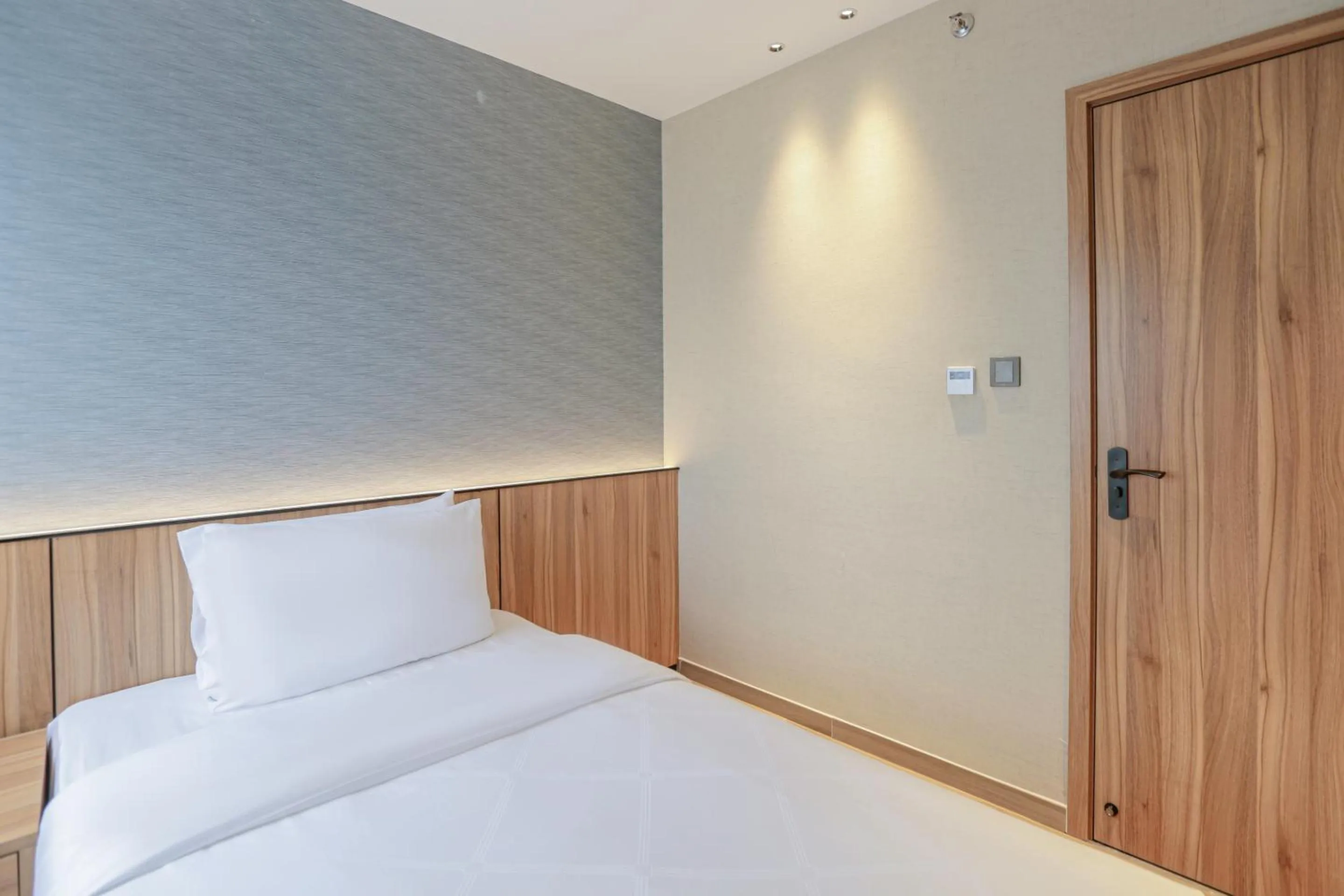 Bedroom, Bed in Hotel Casiana & Events Center Tagaytay Managed by HII