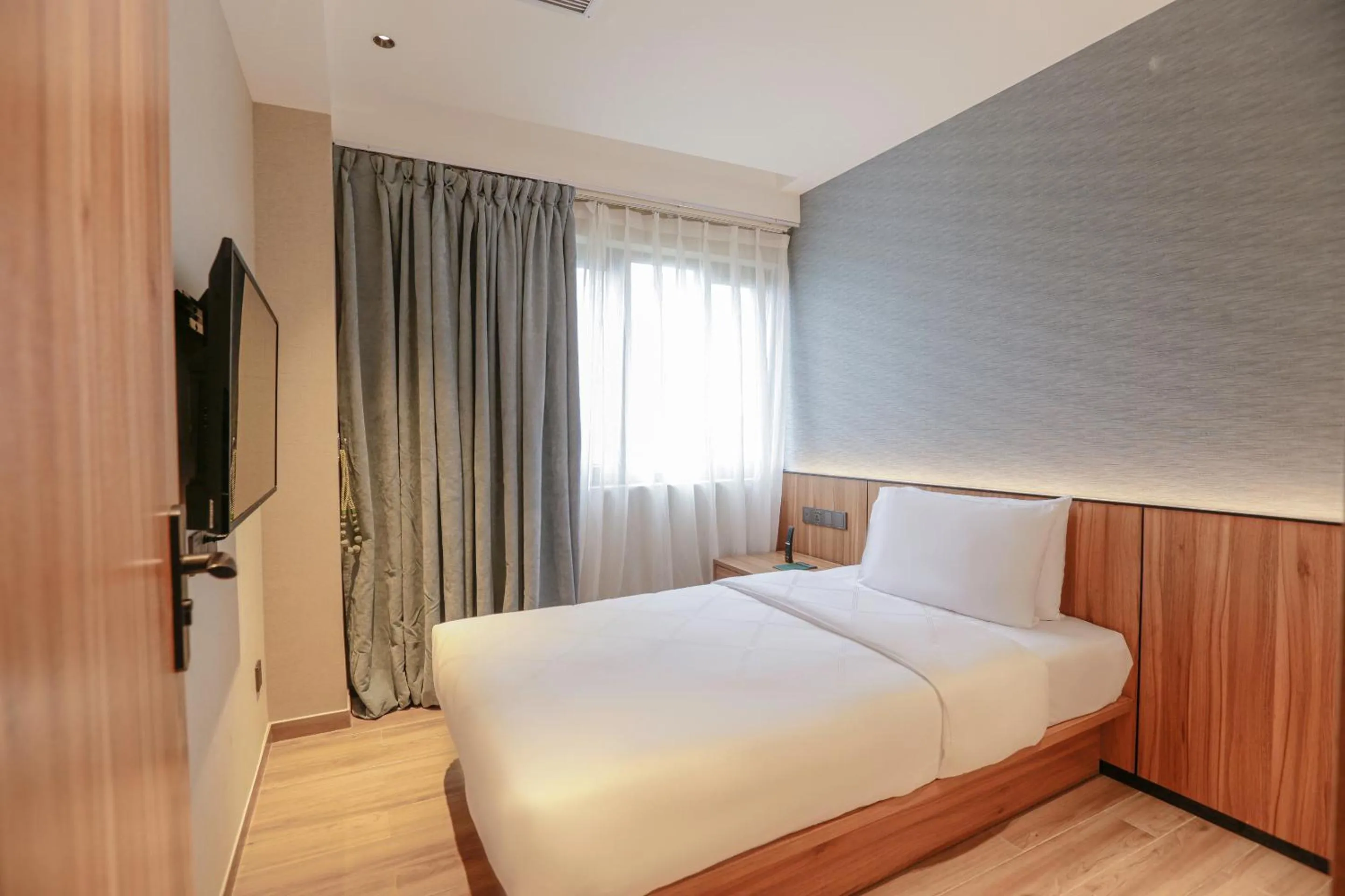 Bedroom, Bed in Hotel Casiana & Events Center Tagaytay Managed by HII