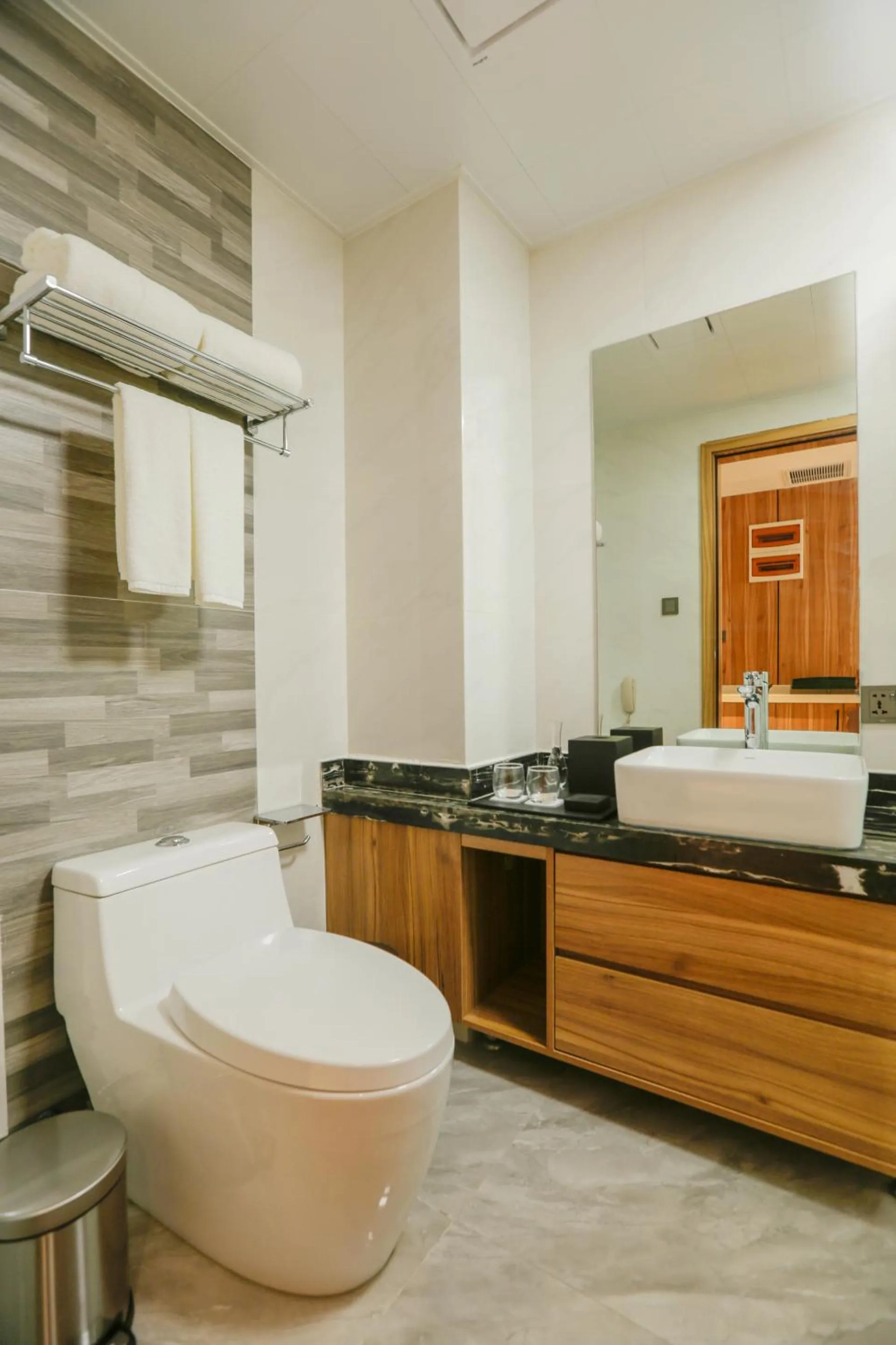 Bathroom in Hotel Casiana & Events Center Tagaytay Managed by HII