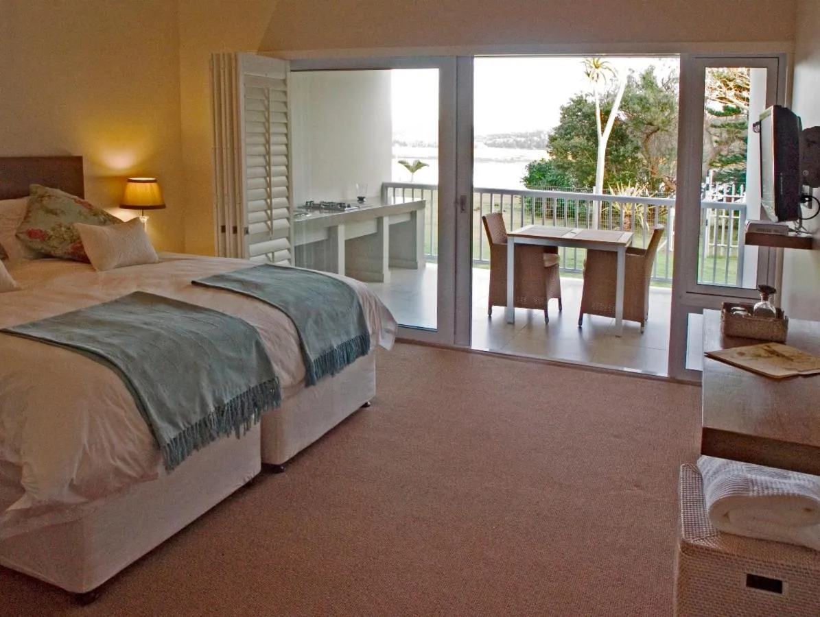 Bed in Kowie River Guest House