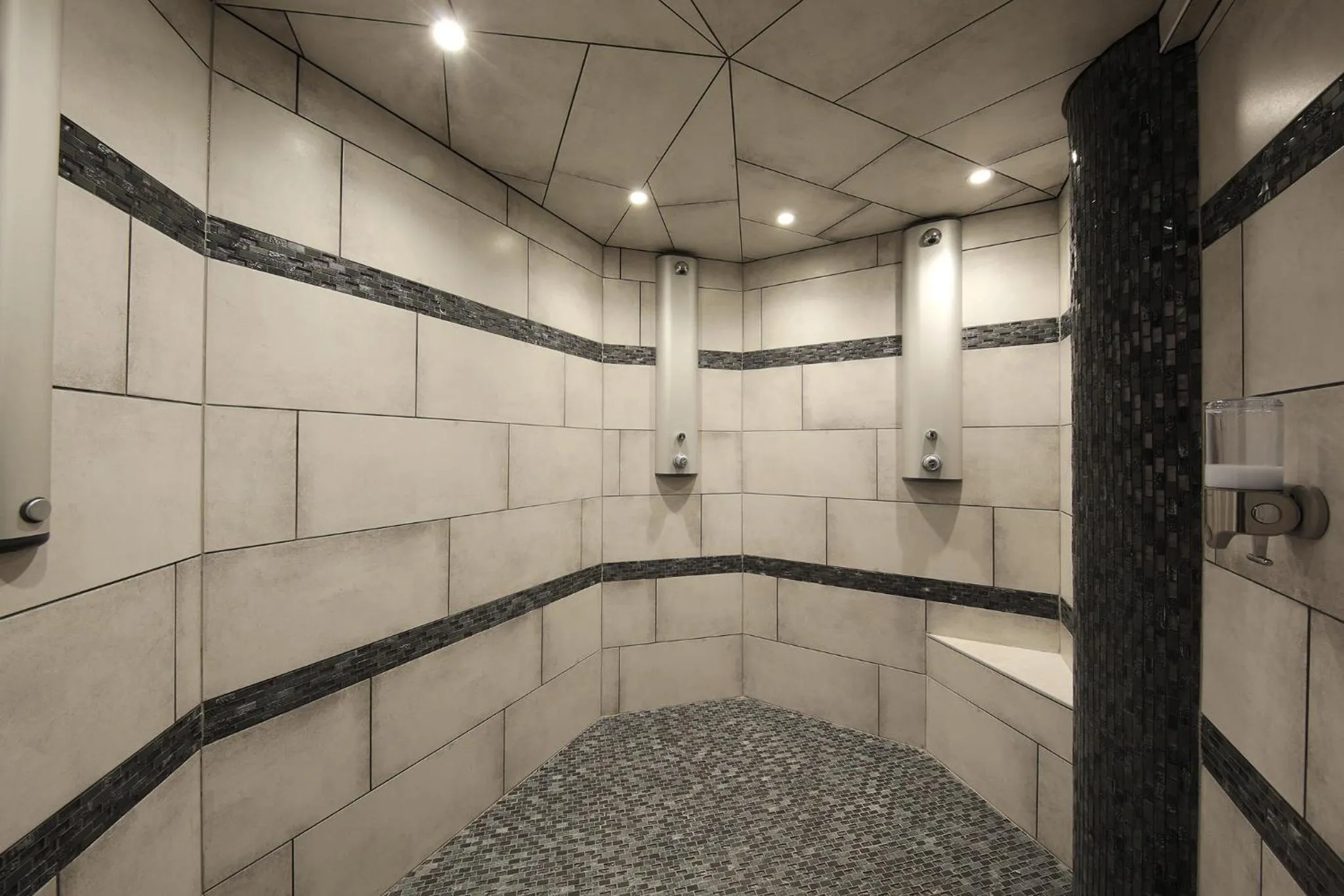 Spa and wellness centre/facilities in Le Domaine du Verger, Chambres et SPA prive