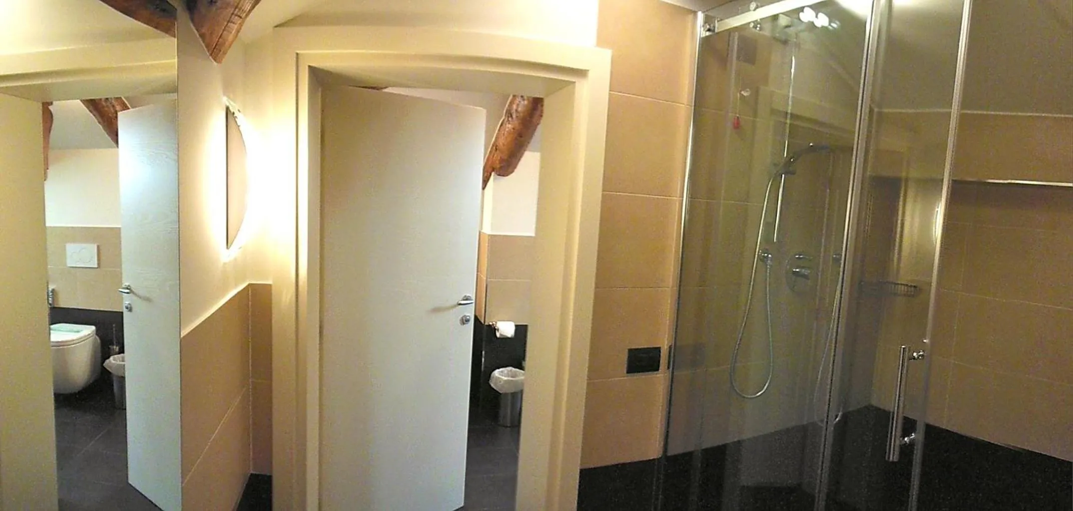 Shower in Hotel Sant'Antonin