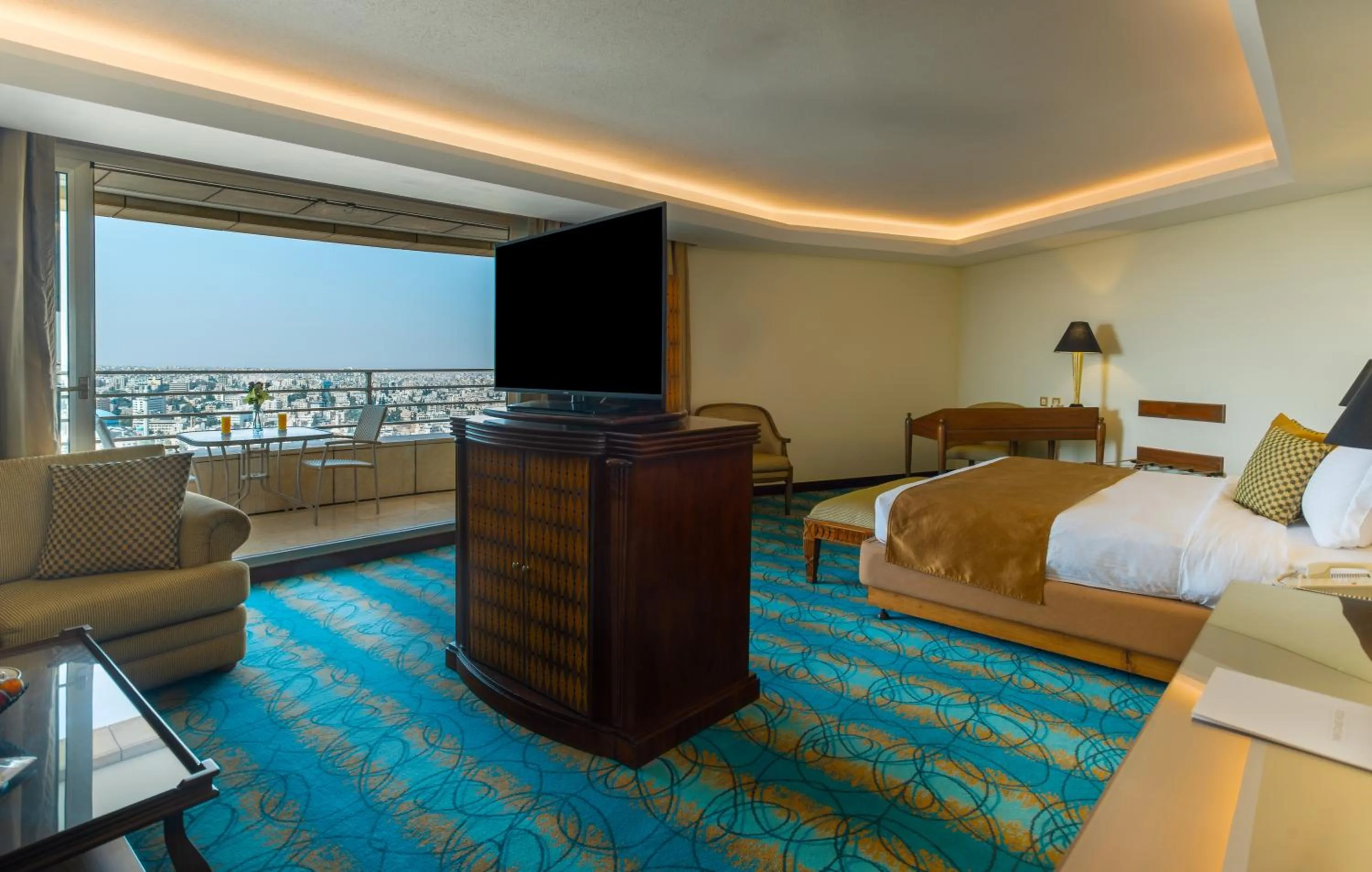 Photo of the whole room, Bed in Le Royal Amman