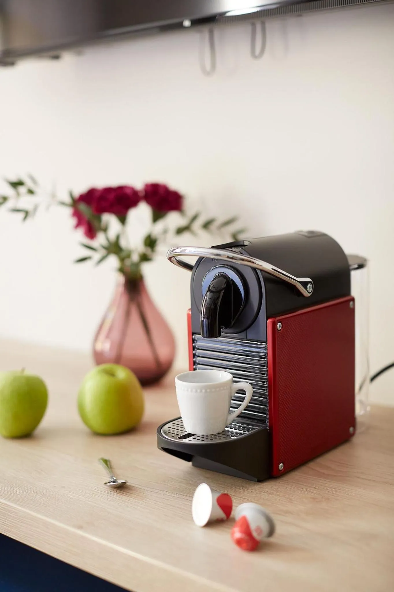 Coffee/tea facilities in IALNA Boutique Hotel