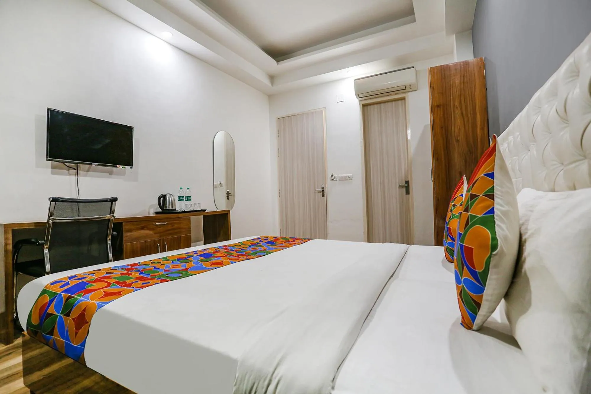 Bed in FabHotel Sky Rise Inn Near Medanta- The Medicity Hospital, Gurugram