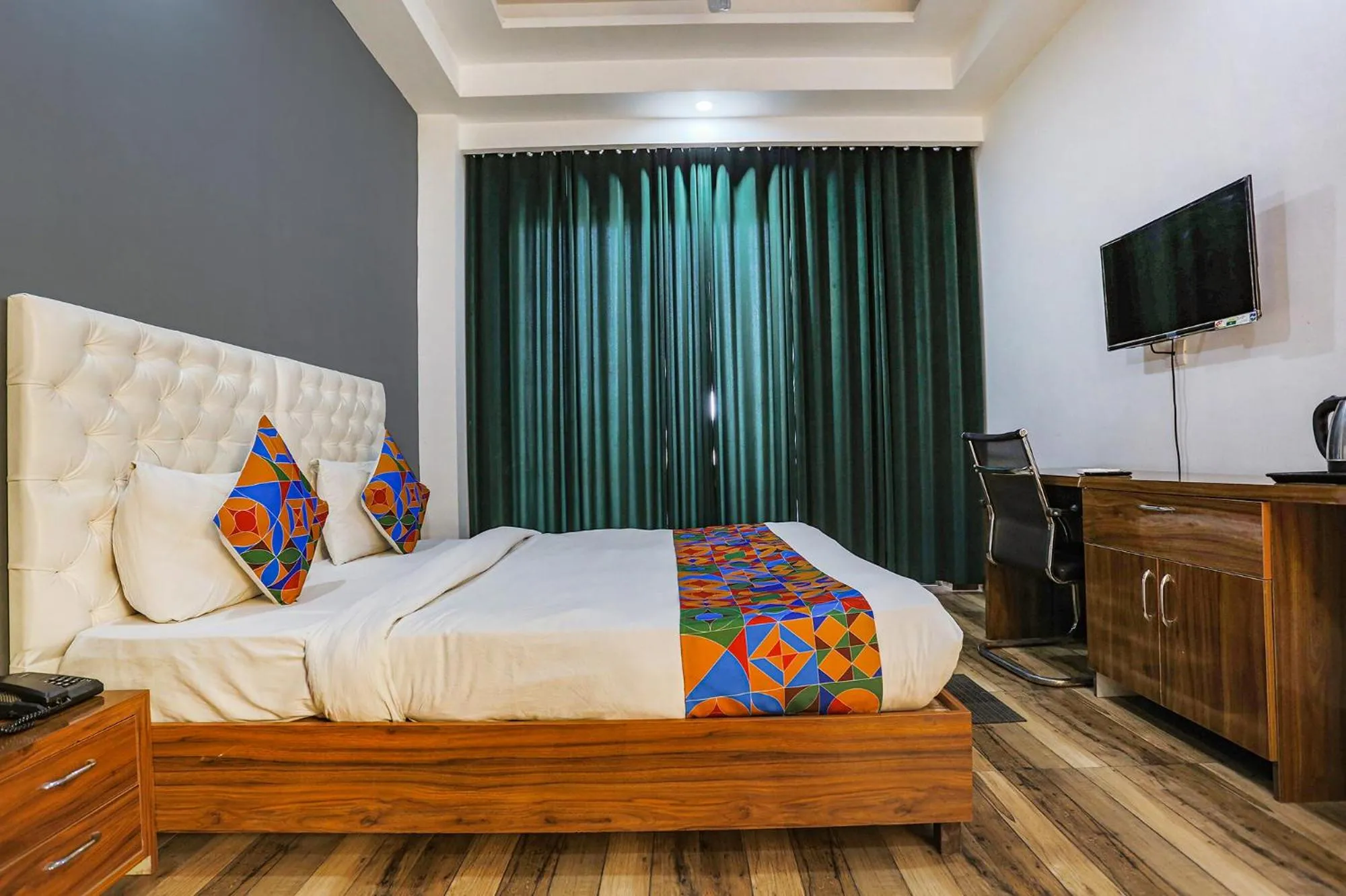 Bed in FabHotel Sky Rise Inn Near Medanta- The Medicity Hospital, Gurugram