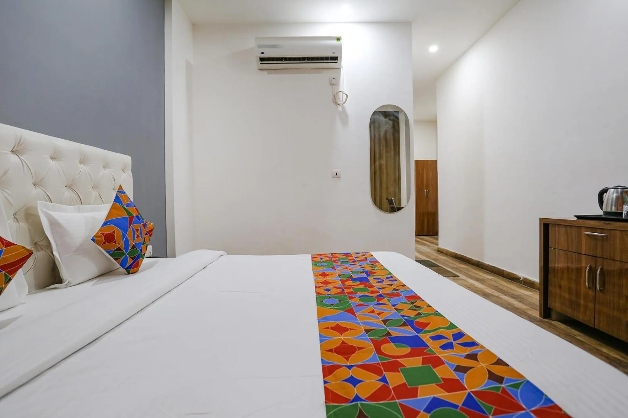 Bed in FabHotel Sky Rise Inn Near Medanta- The Medicity Hospital, Gurugram