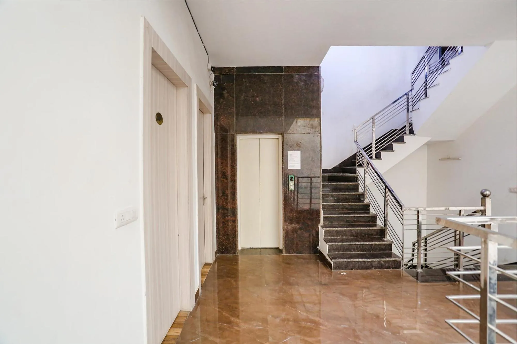 elevator in FabHotel Sky Rise Inn Near Medanta- The Medicity Hospital, Gurugram