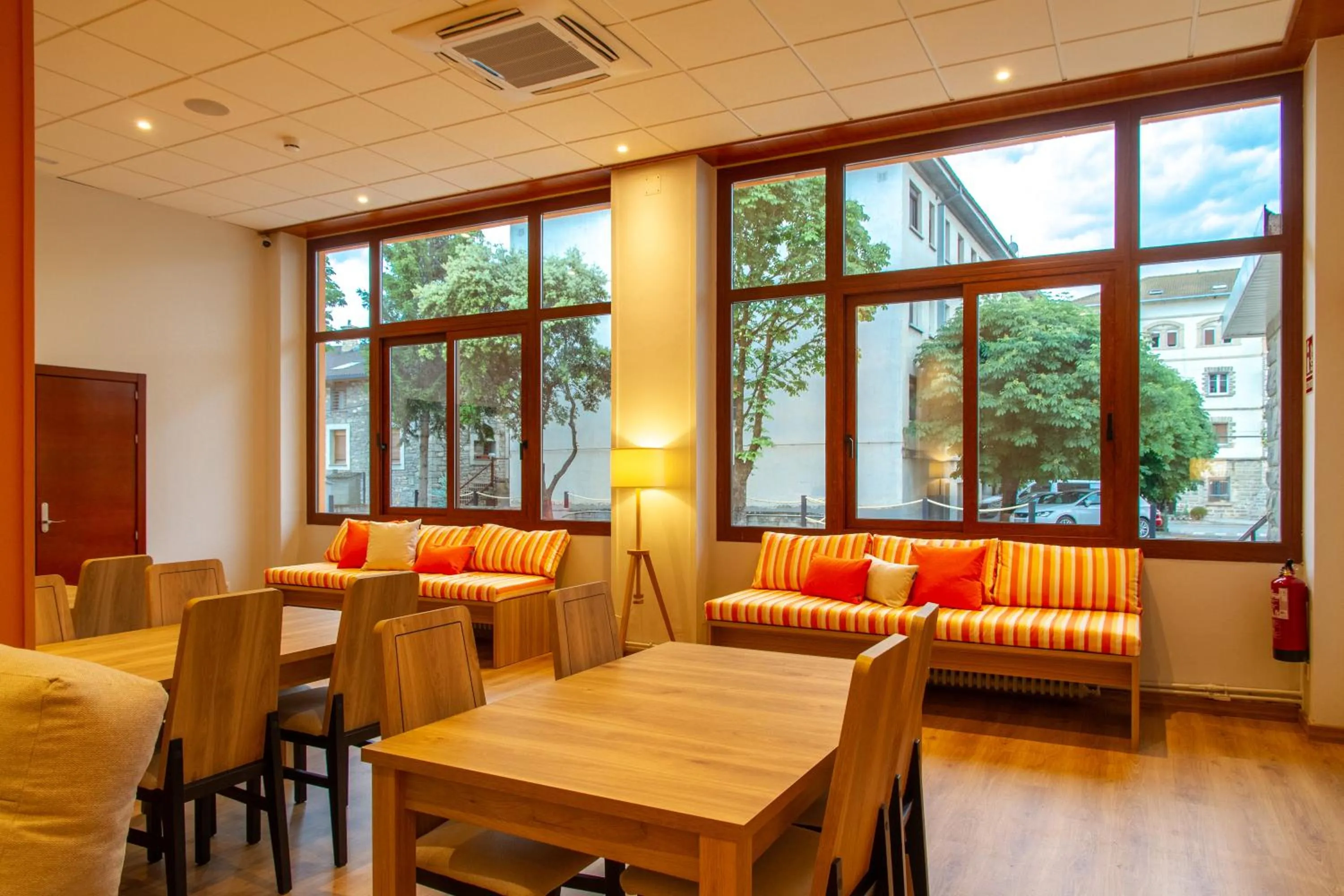 Living room in Hotel Boltaña Ordesa