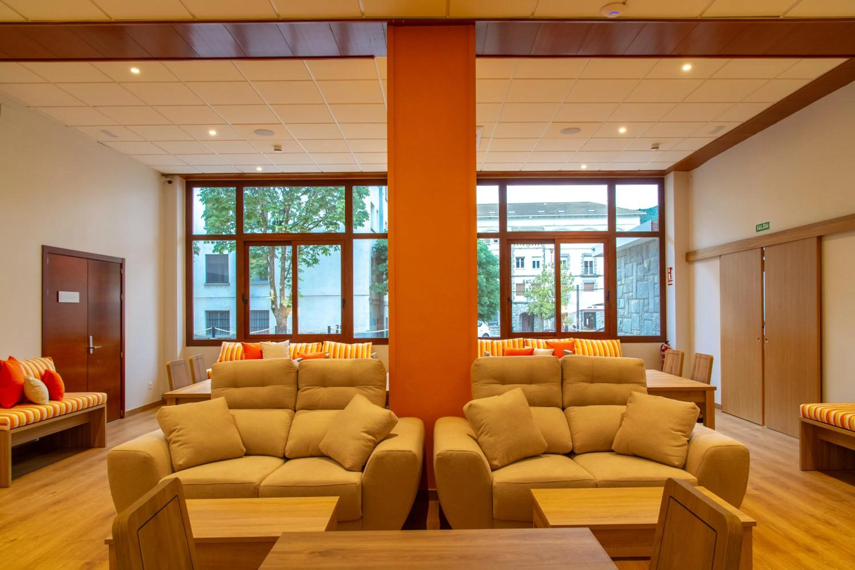 Living room in Hotel Boltaña Ordesa