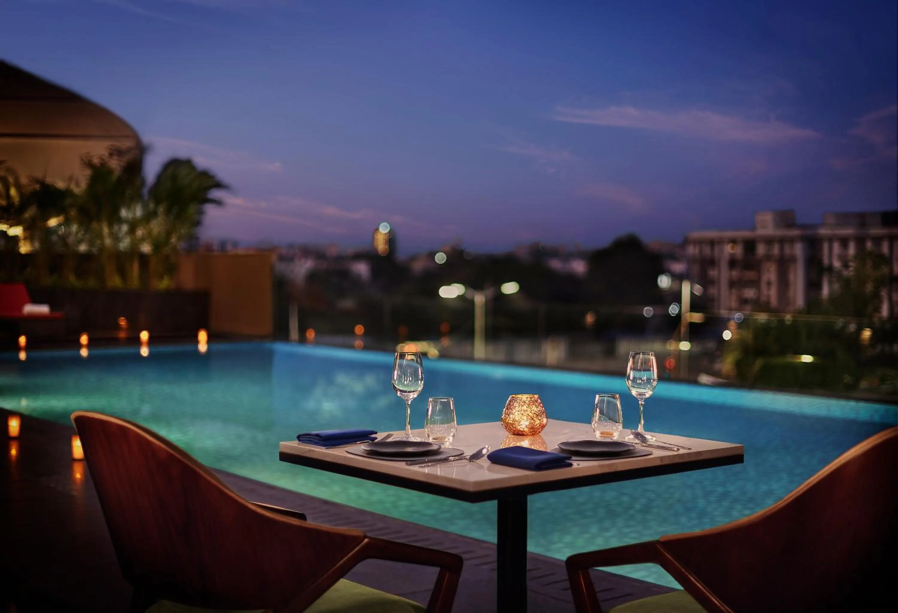 Swimming pool in Hyatt Place Vadodara