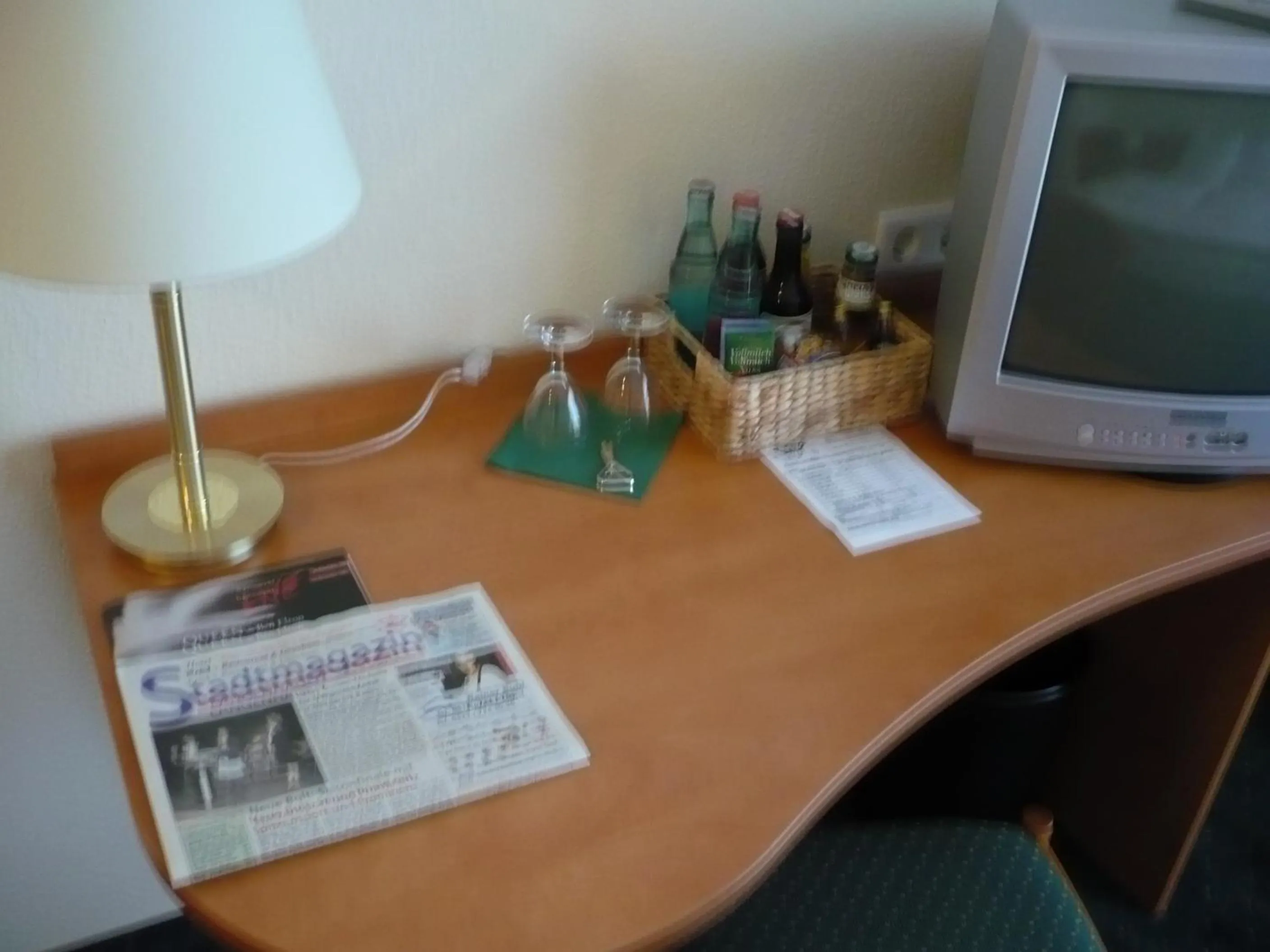 Drinks, TV/Entertainment Center in Frick's Hotel