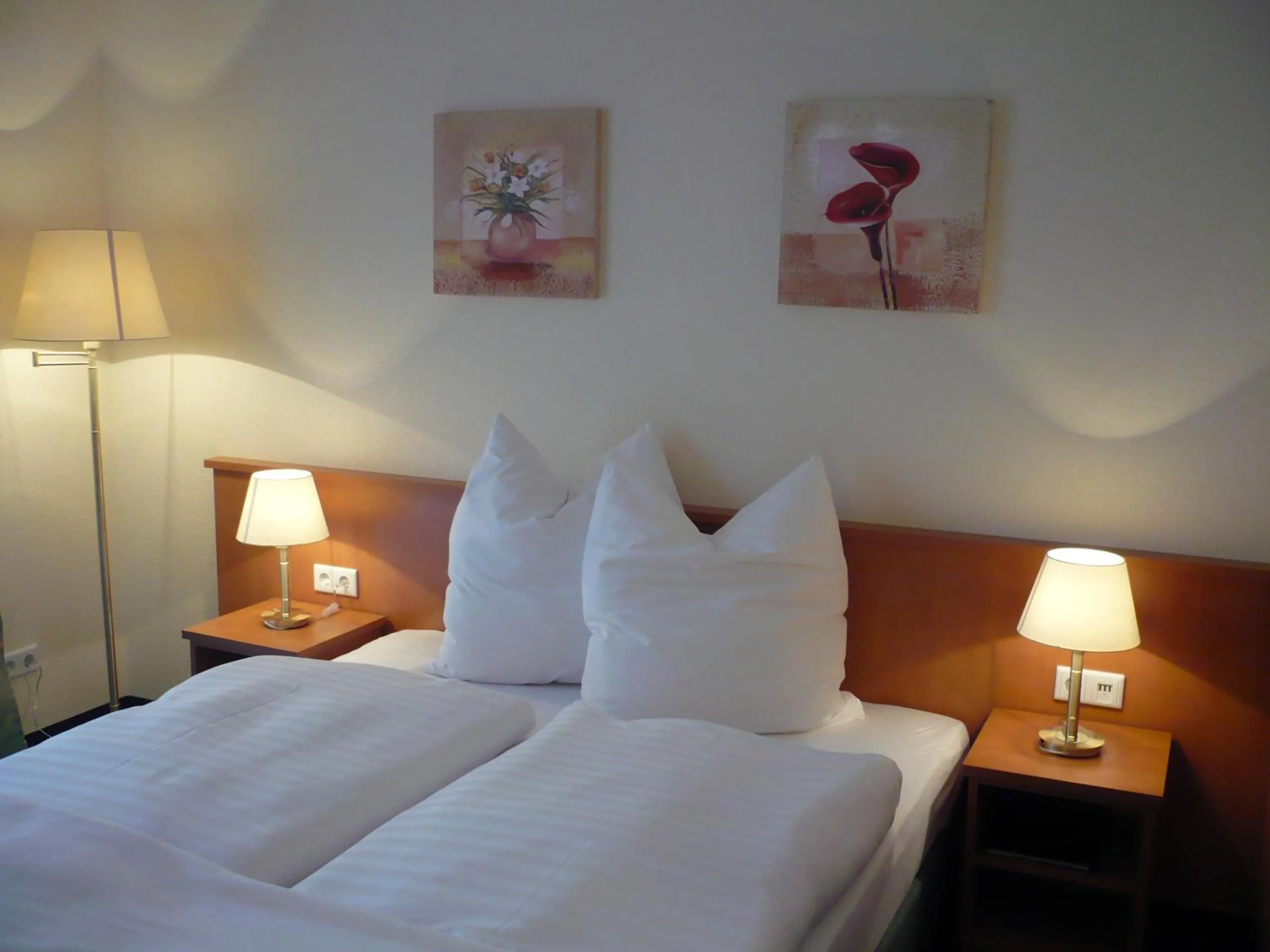 Decorative detail in Frick's Hotel