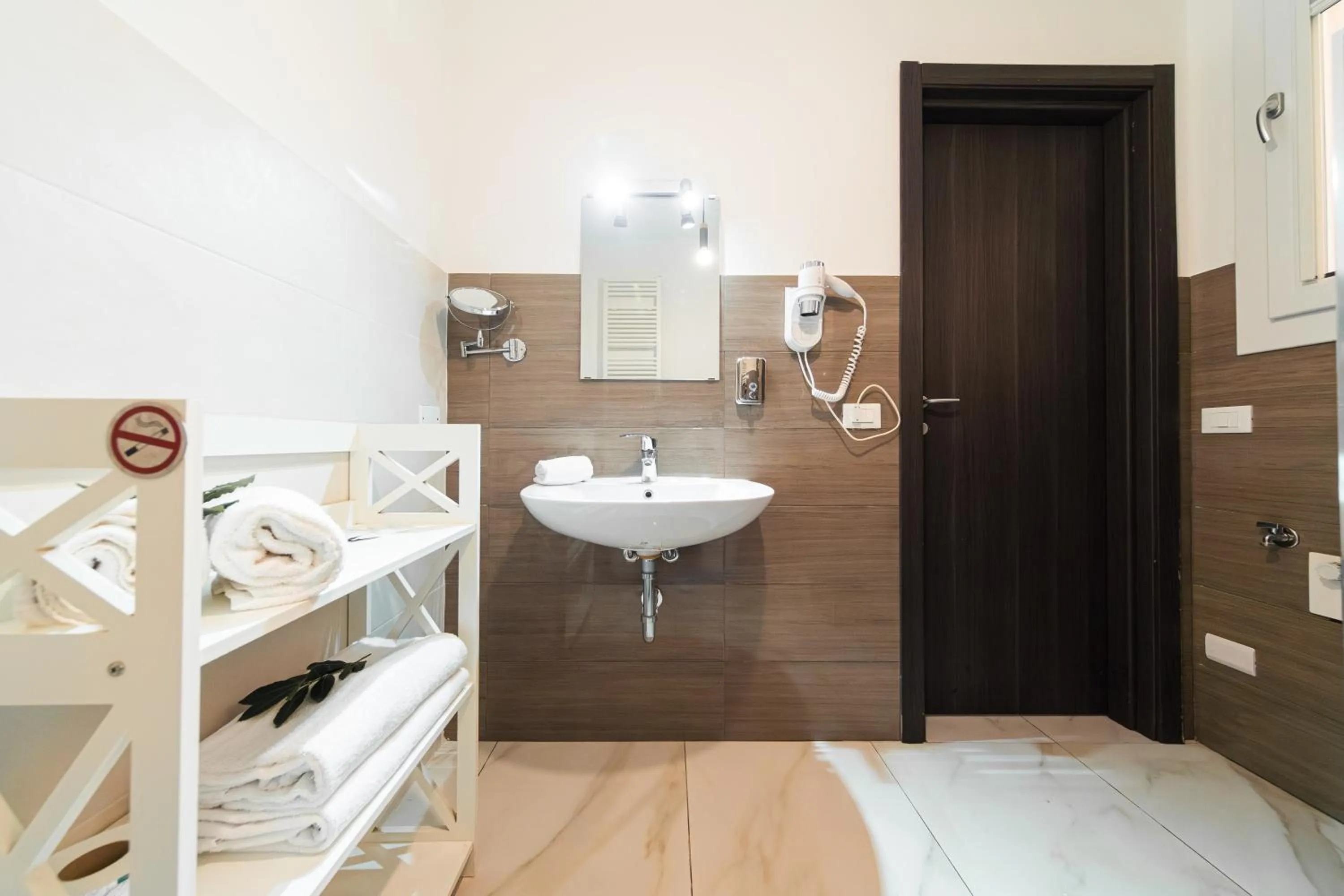 Bathroom in Grand Central Room