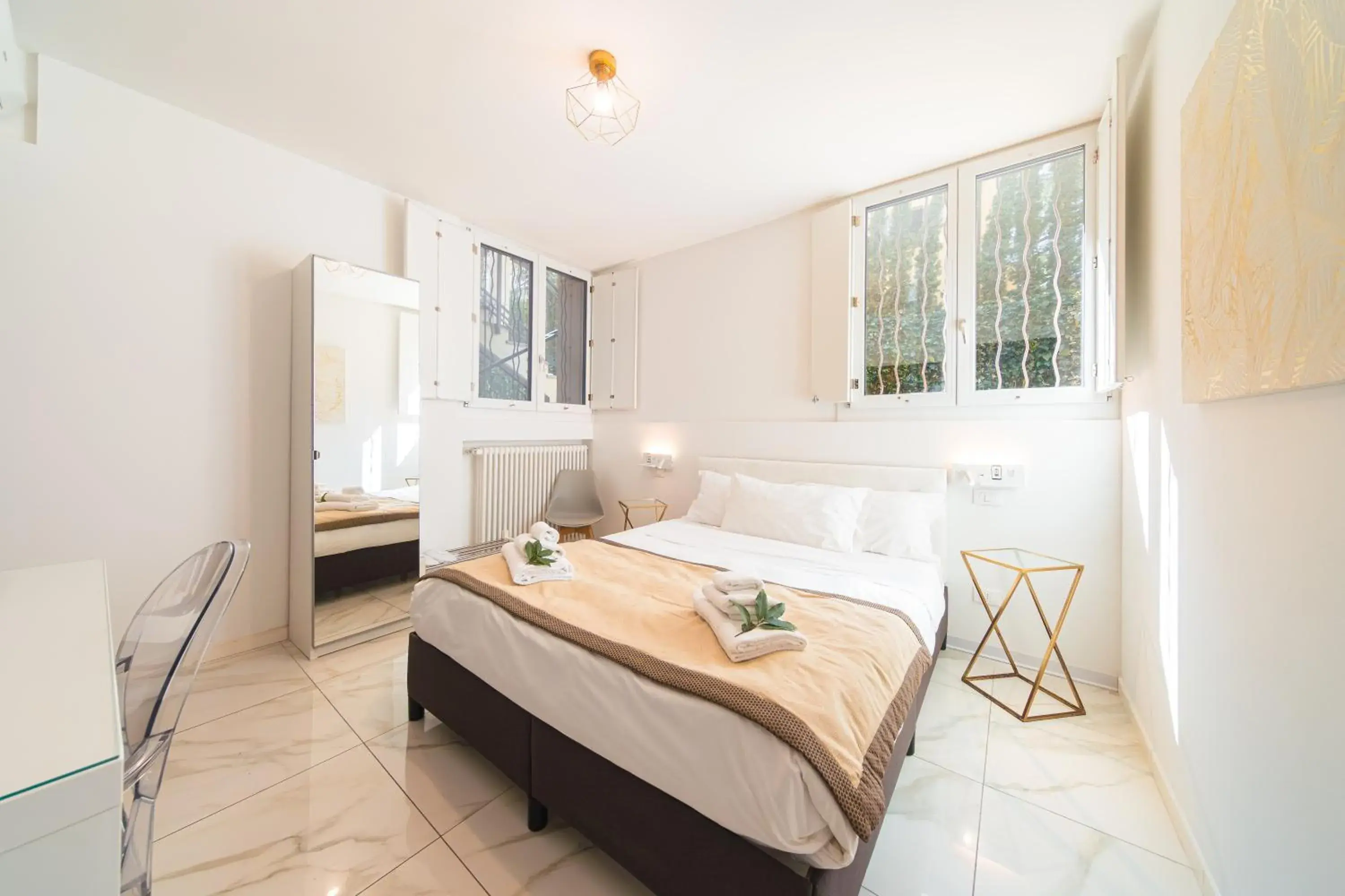 Economy Double Room in Grand Central Room Economy Double Room in Grand Central Room