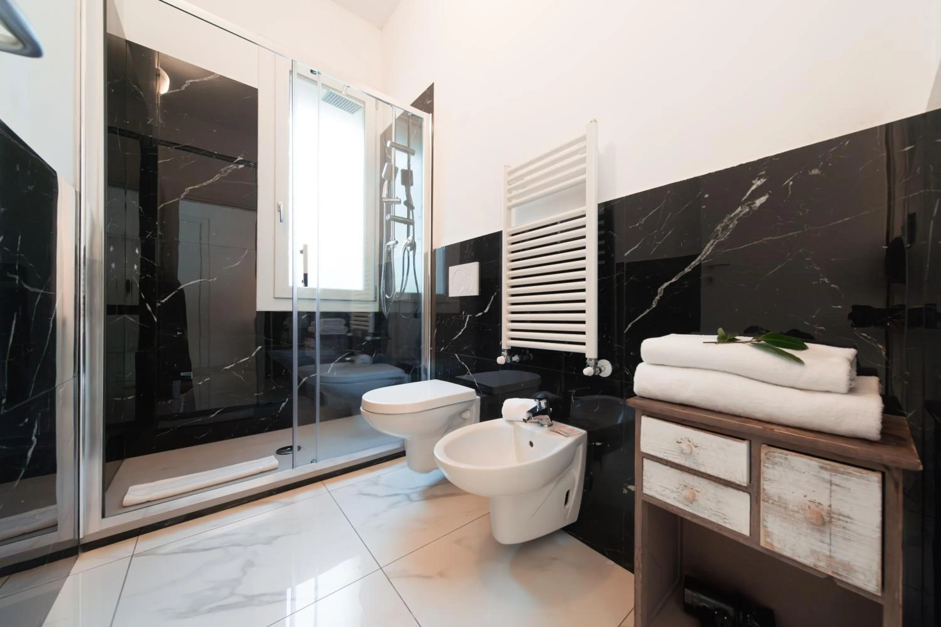 Shower in Grand Central Room