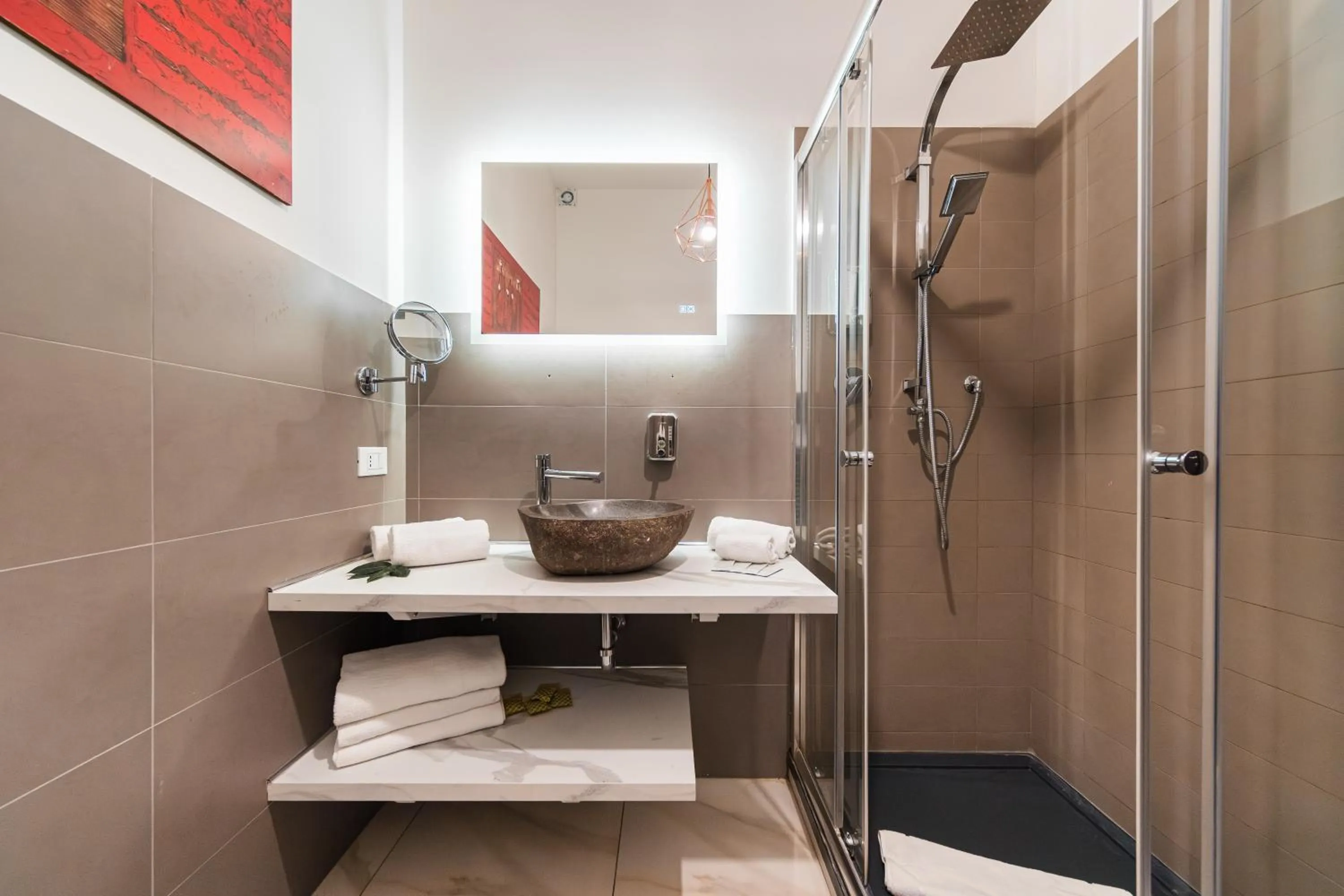 Shower in Grand Central Room