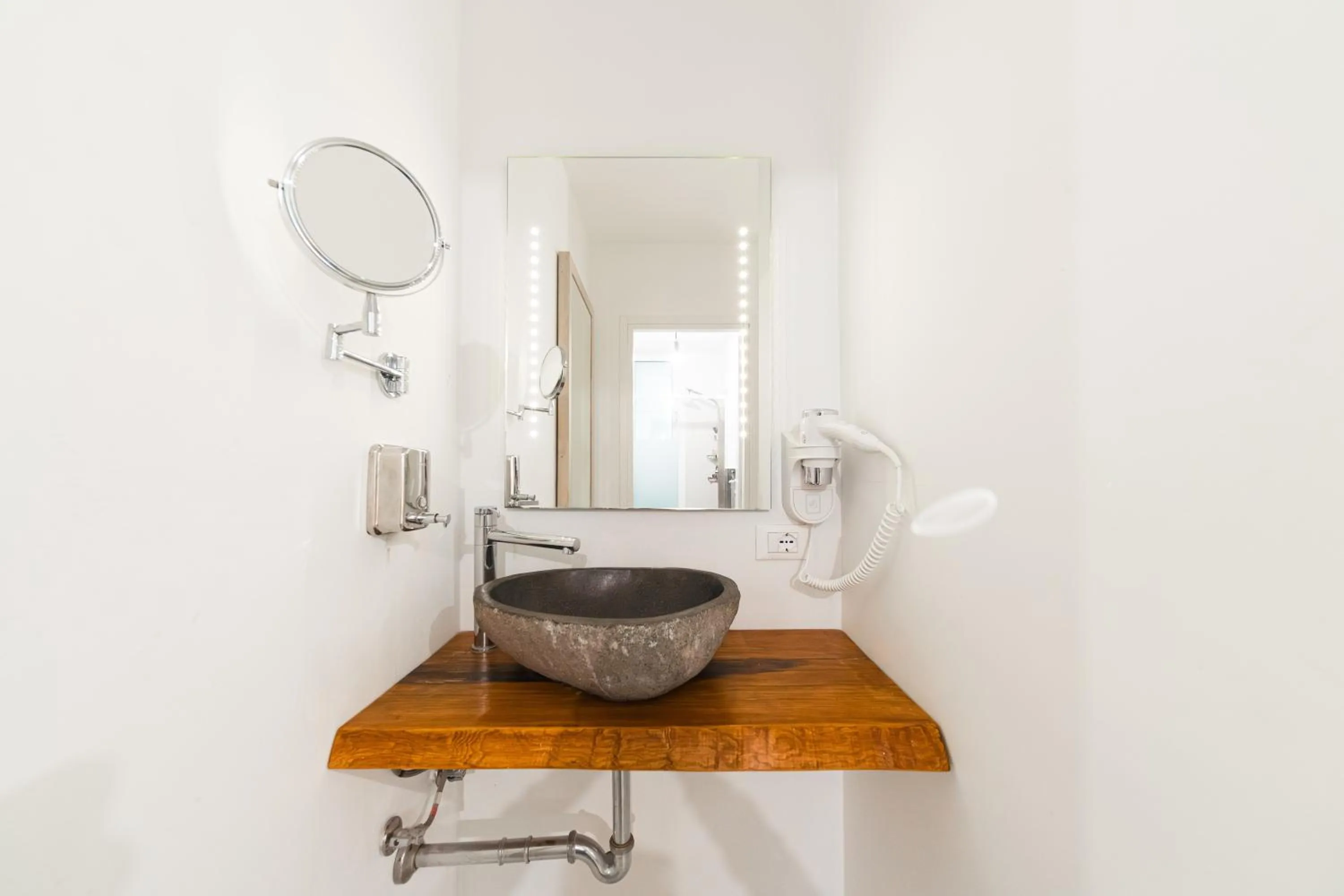 Bathroom in Grand Central Room