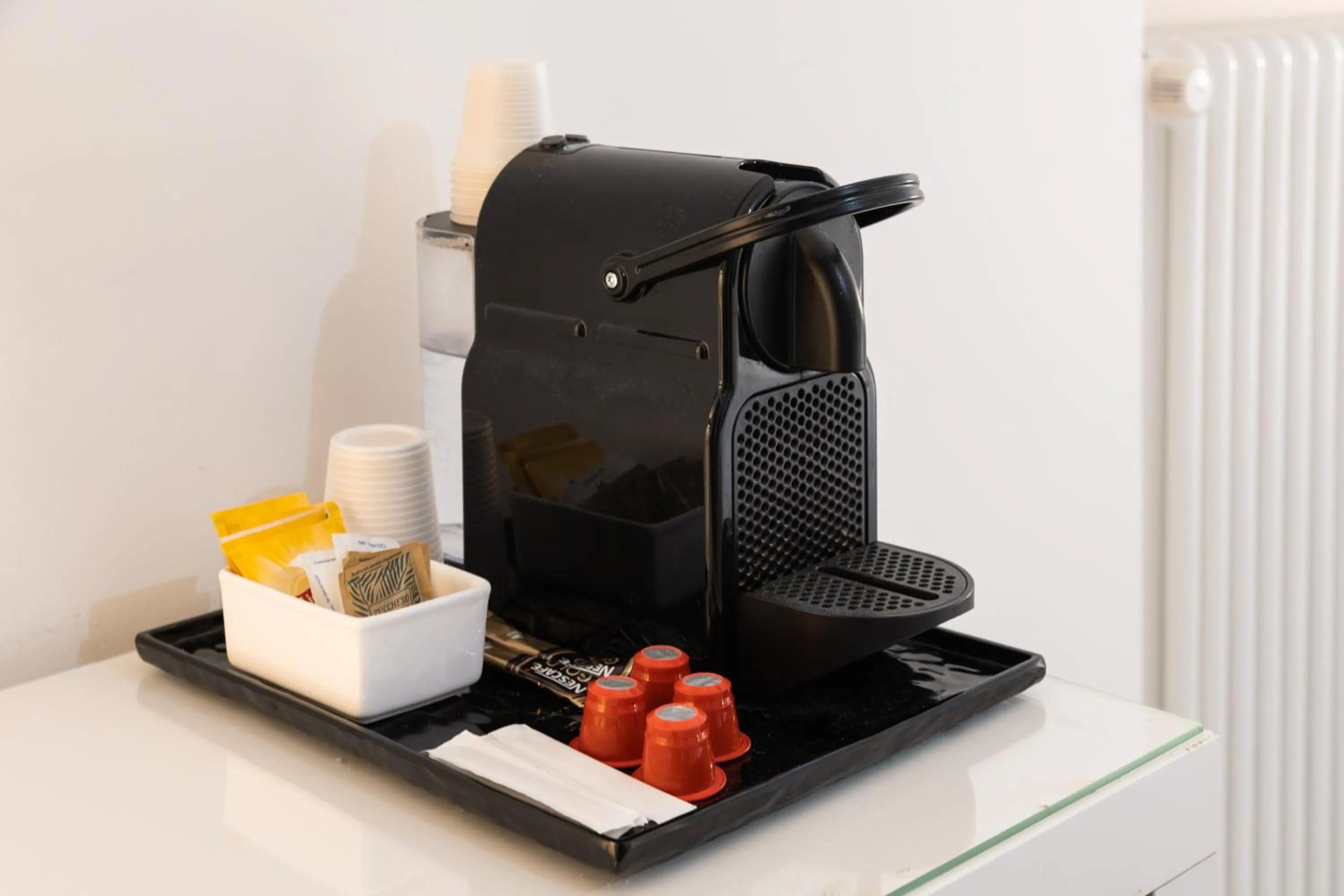 Coffee/tea facilities in Grand Central Room