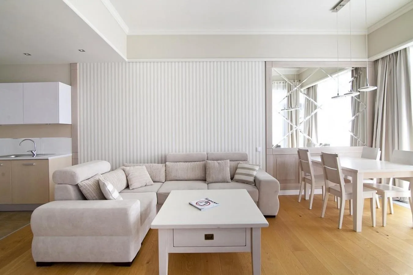 Kitchen or kitchenette in Dune Resort Mielno - A